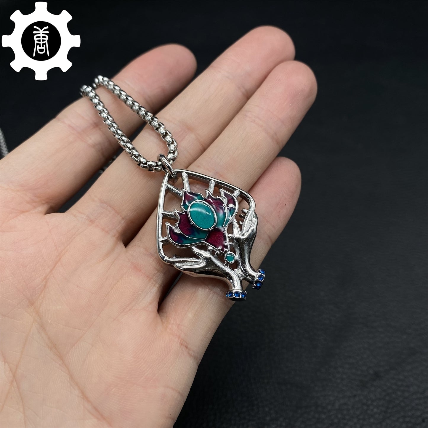 BG3 Amulet of The Devout Necklace Replica