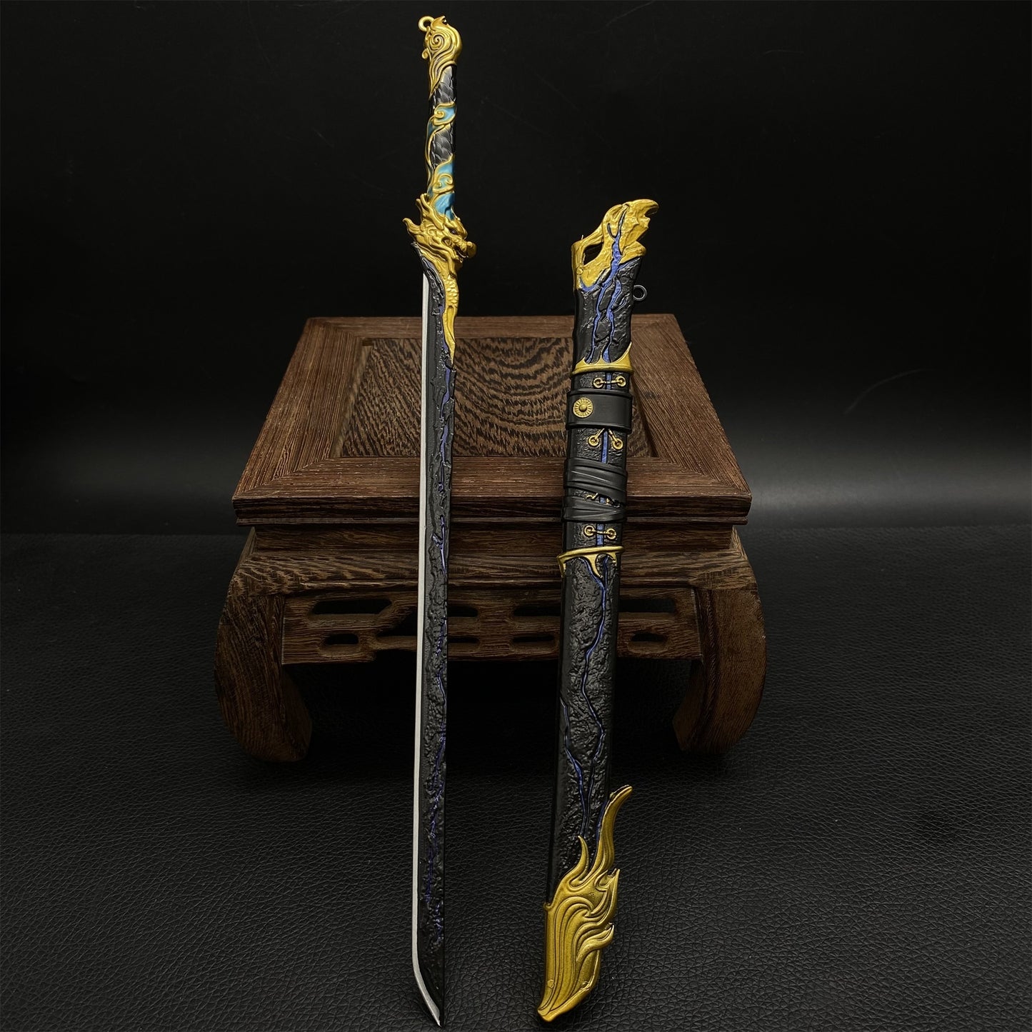 Game Peripherals Black Gold Ancient Blade Metal Replica