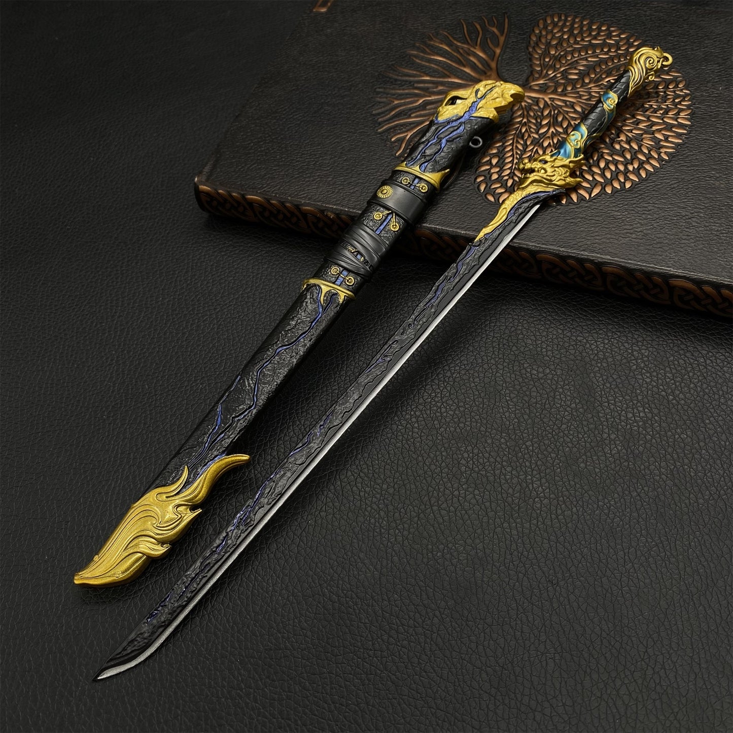 Game Peripherals Black Gold Ancient Blade Metal Replica