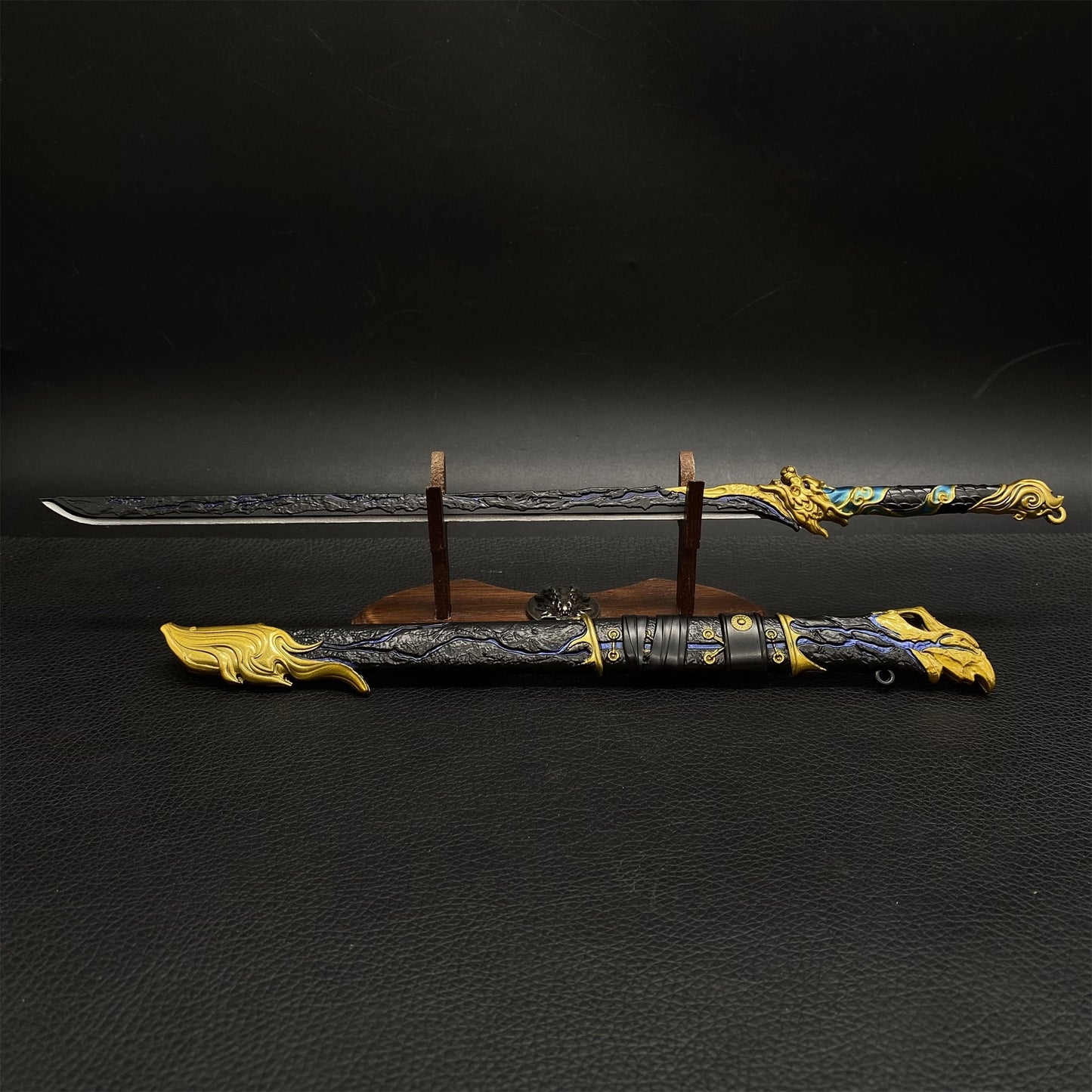 Game Peripherals Black Gold Ancient Blade Metal Replica