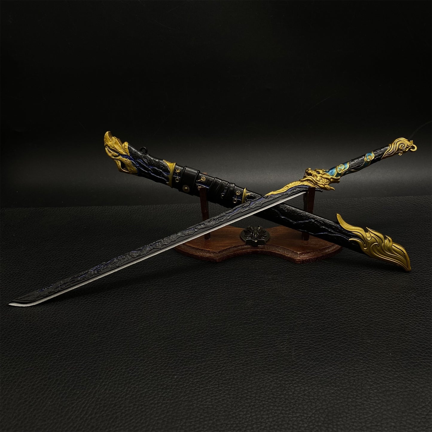 Game Peripherals Black Gold Ancient Blade Metal Replica