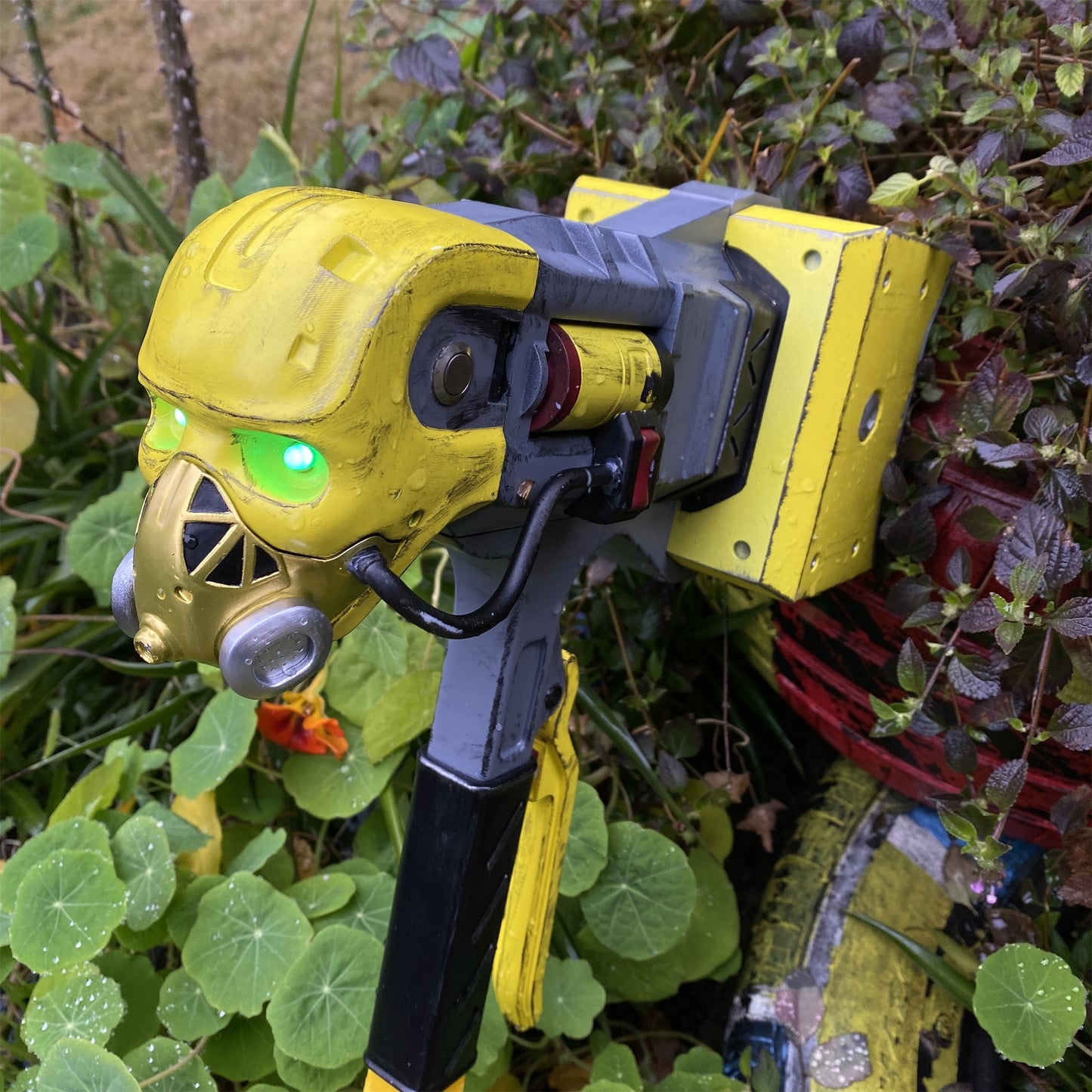 3D Printed Caustic Heirloom Death Hammer Replica Cosplay Prop