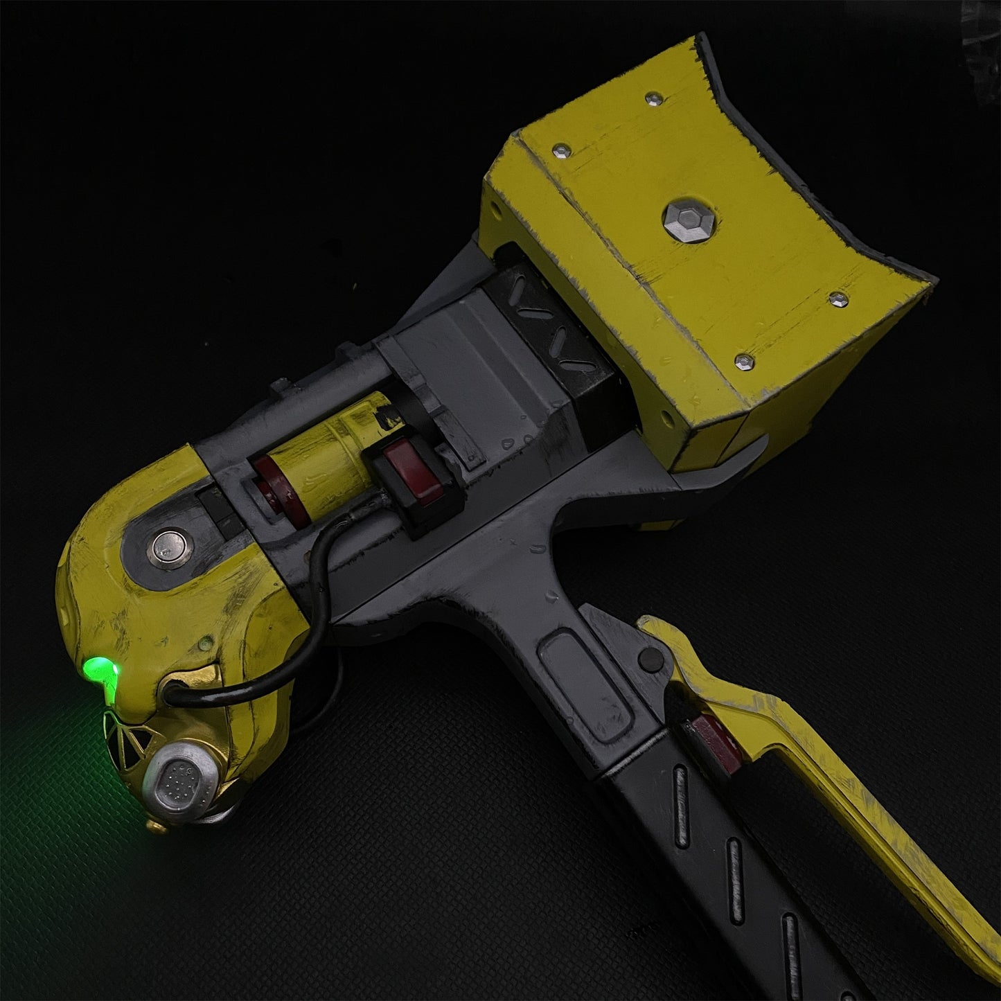 3D Printed Caustic Heirloom Death Hammer Replica Cosplay Prop
