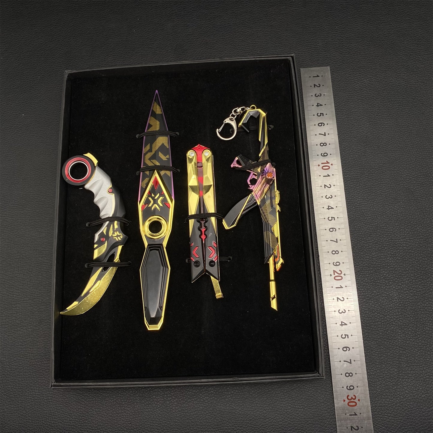 Champions Skin Metal Replica 4 In 1 Gift Box USA Only