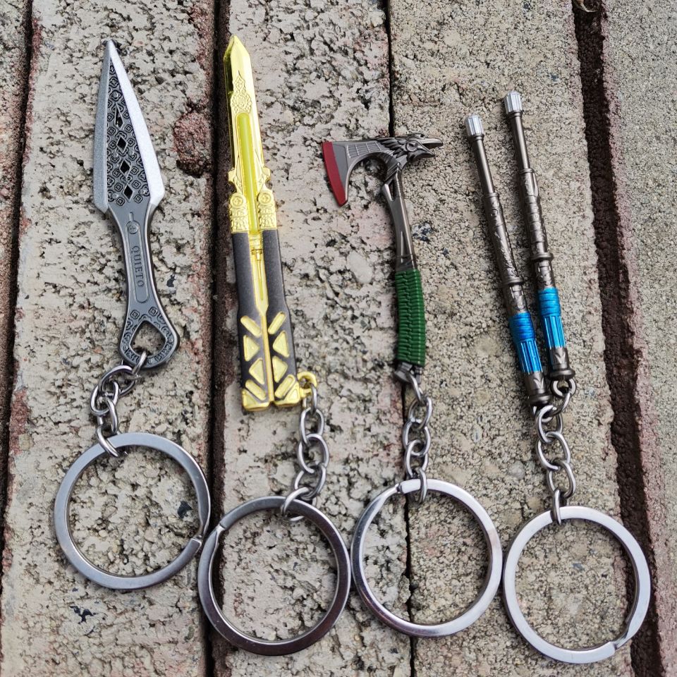 Apex Heirlooms Metal Charms Alloy Keychains – Leones Marvelous Items