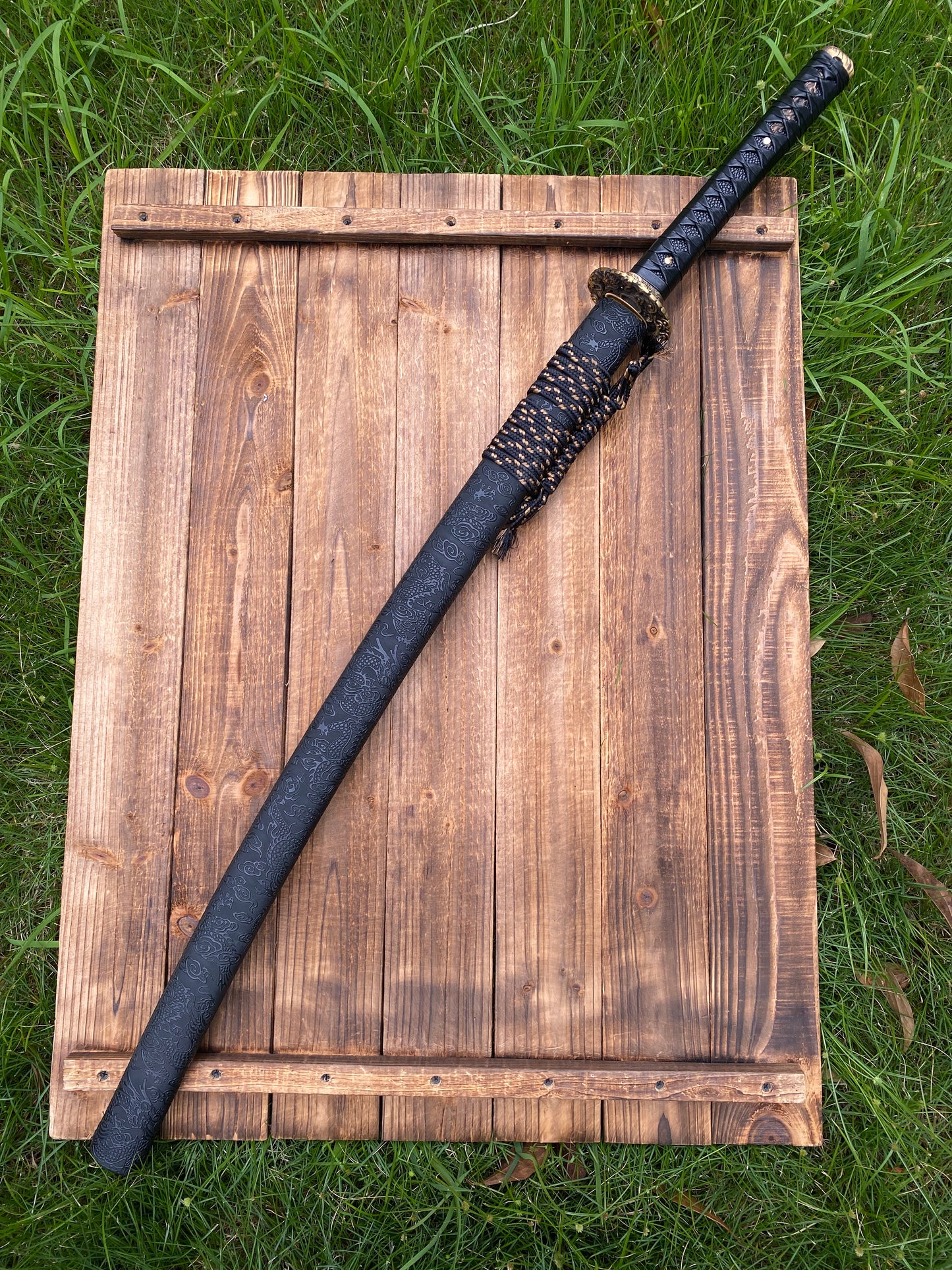 Red Dragon Blade Damascus Steel Katana