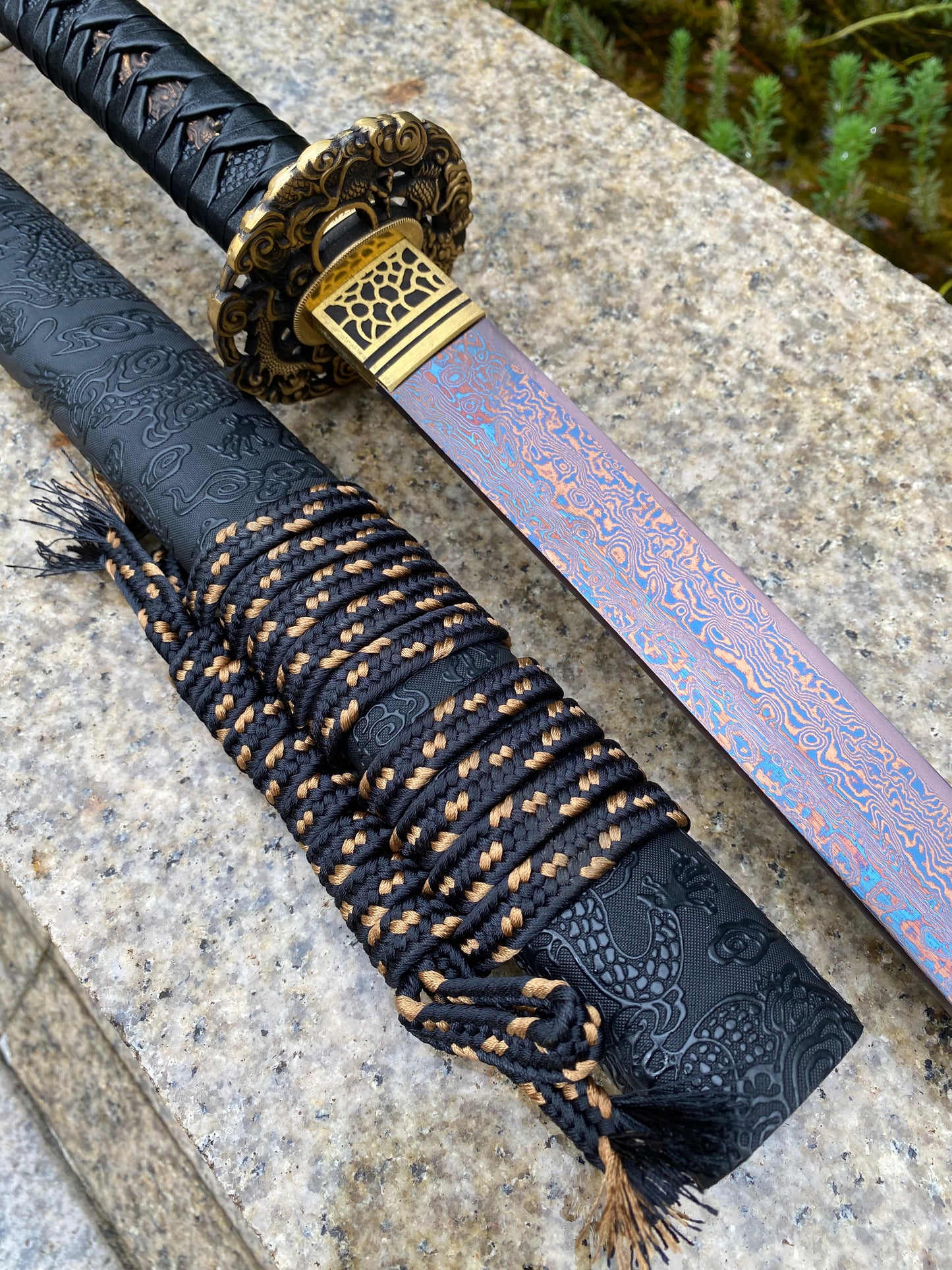 Red Dragon Blade Damascus Steel Katana
