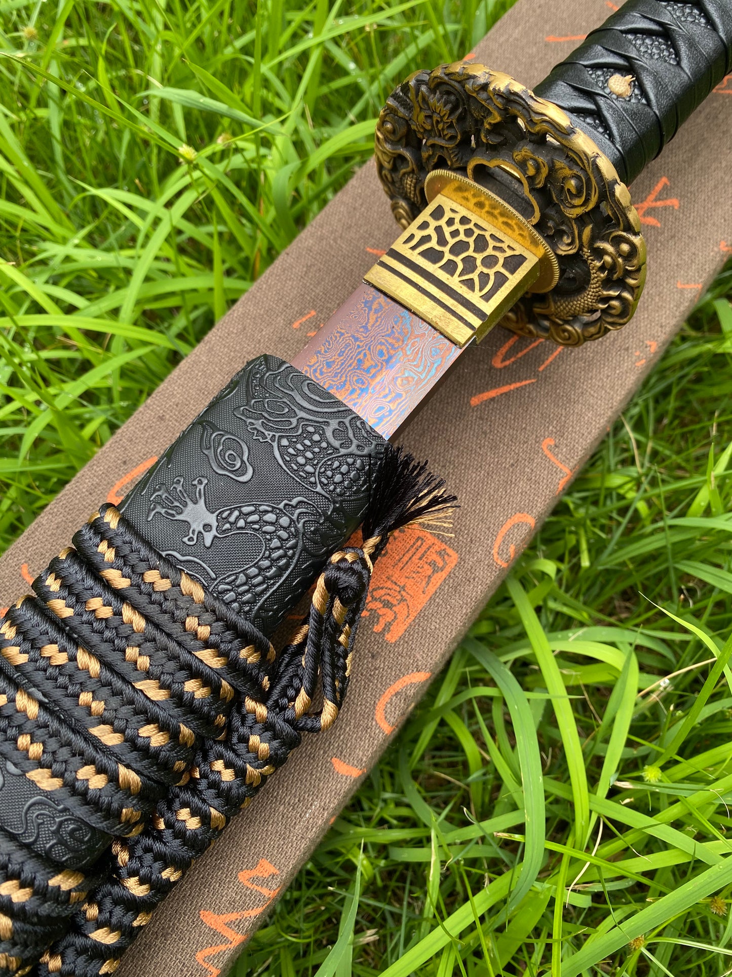 Red Dragon Blade Damascus Steel Katana
