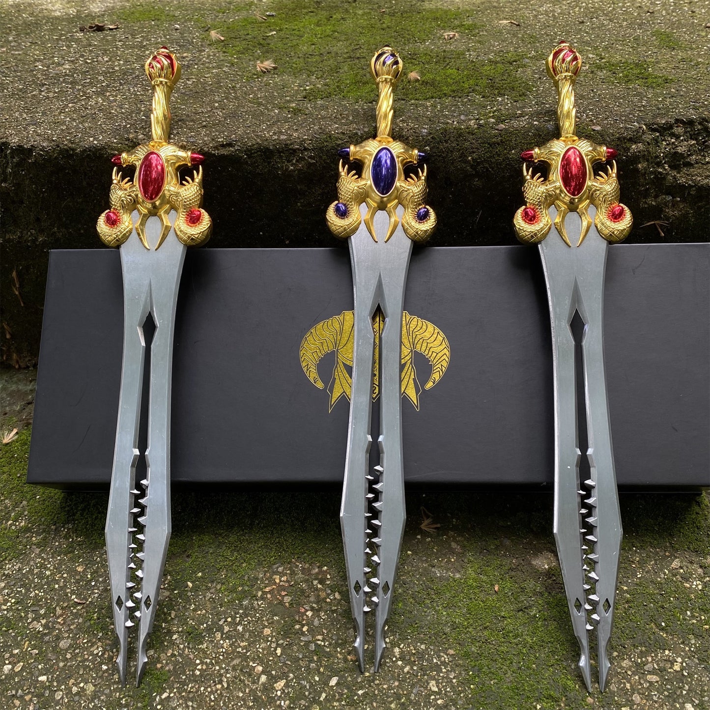Dawnfang/Duskfang Sword Metal Replica 3 Options