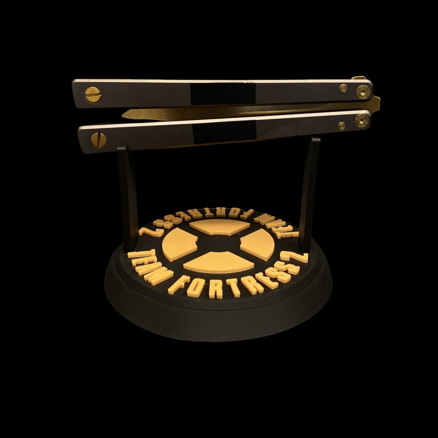 3D Printing TF2 Spy Black Rose Balisong Display Holder