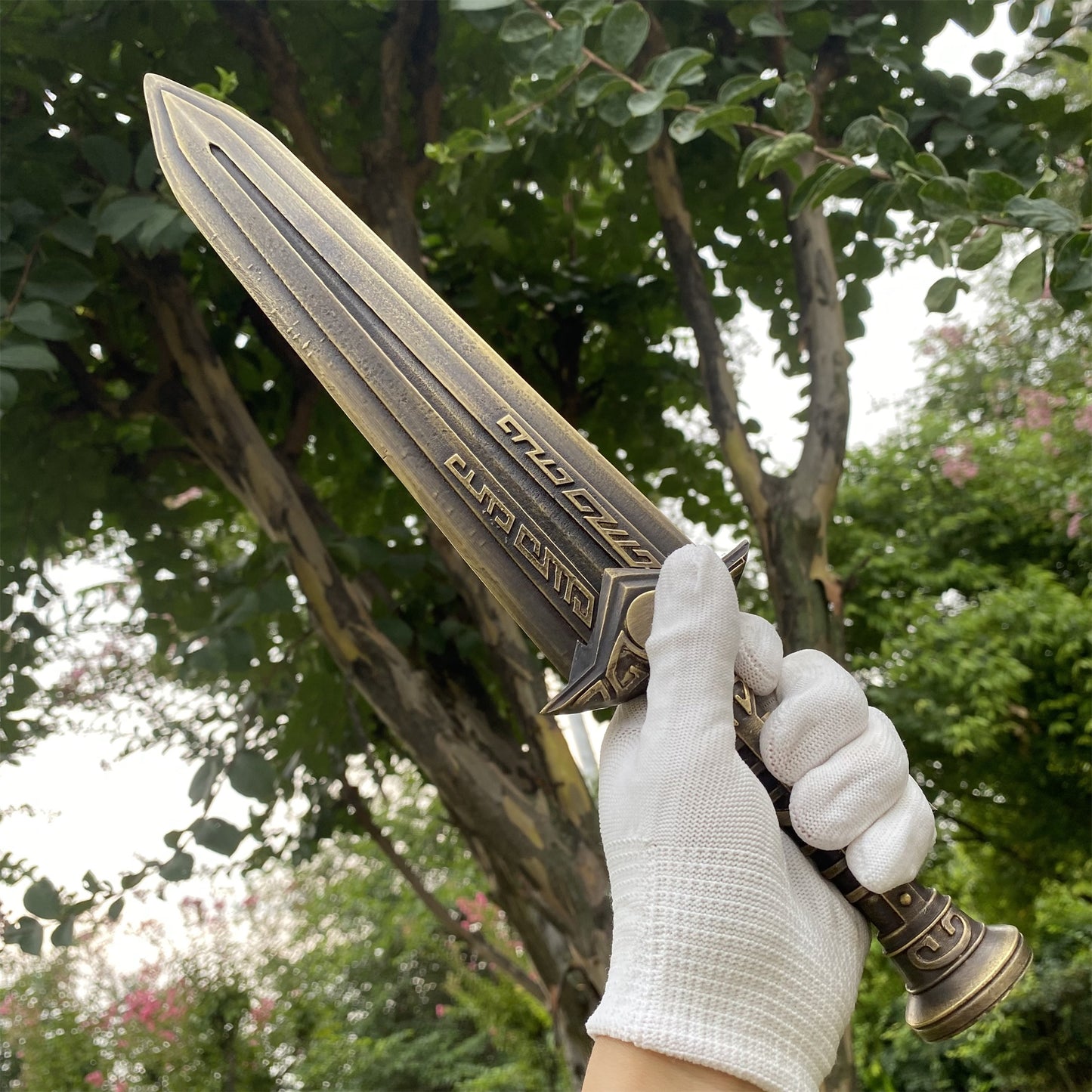 IRL Skyrim Dwarven Dagger Brass Replica