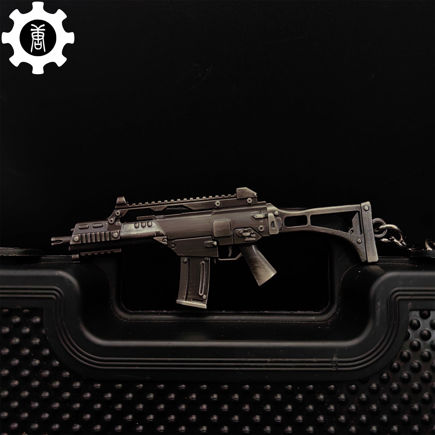 21 in 1 World Famous Assault Rifle Gun Keychain Metal Pendant For Military Hobby