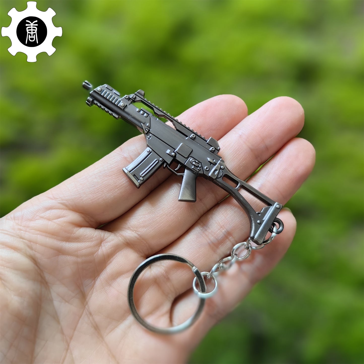 21 in 1 World Famous Assault Rifle Gun Keychain Metal Pendant For Military Hobby