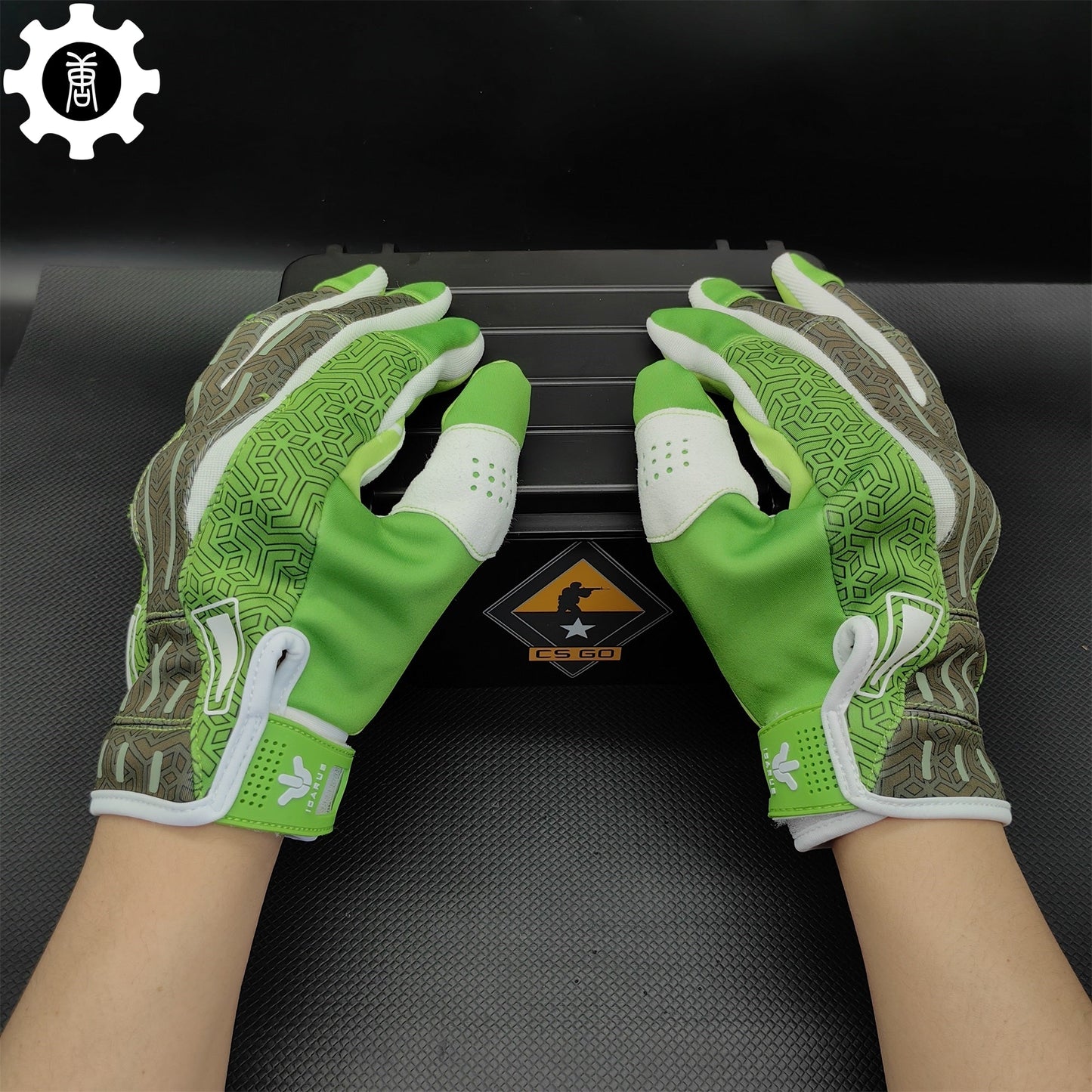 Hedge Maze Sport Gloves A Pair Cosplay Prop