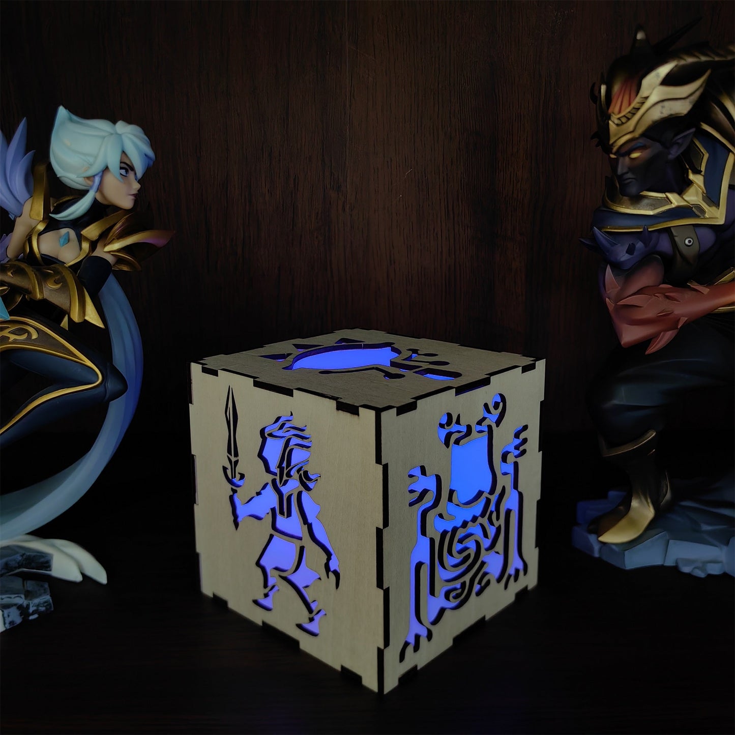 Link Master Icon Wooden Cube Light Game Desk Decor