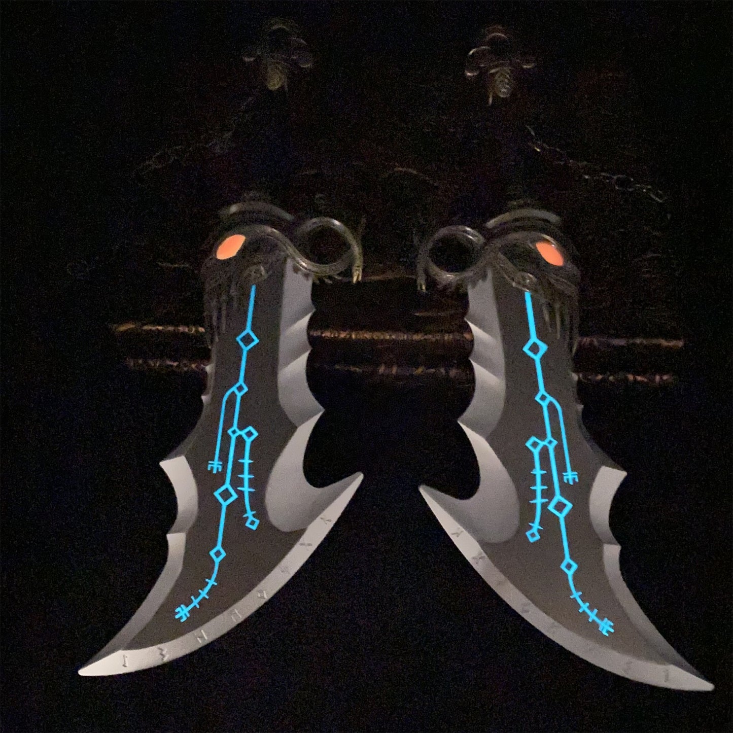 Metal Blades of Chaos 1:2 Luminous Replica