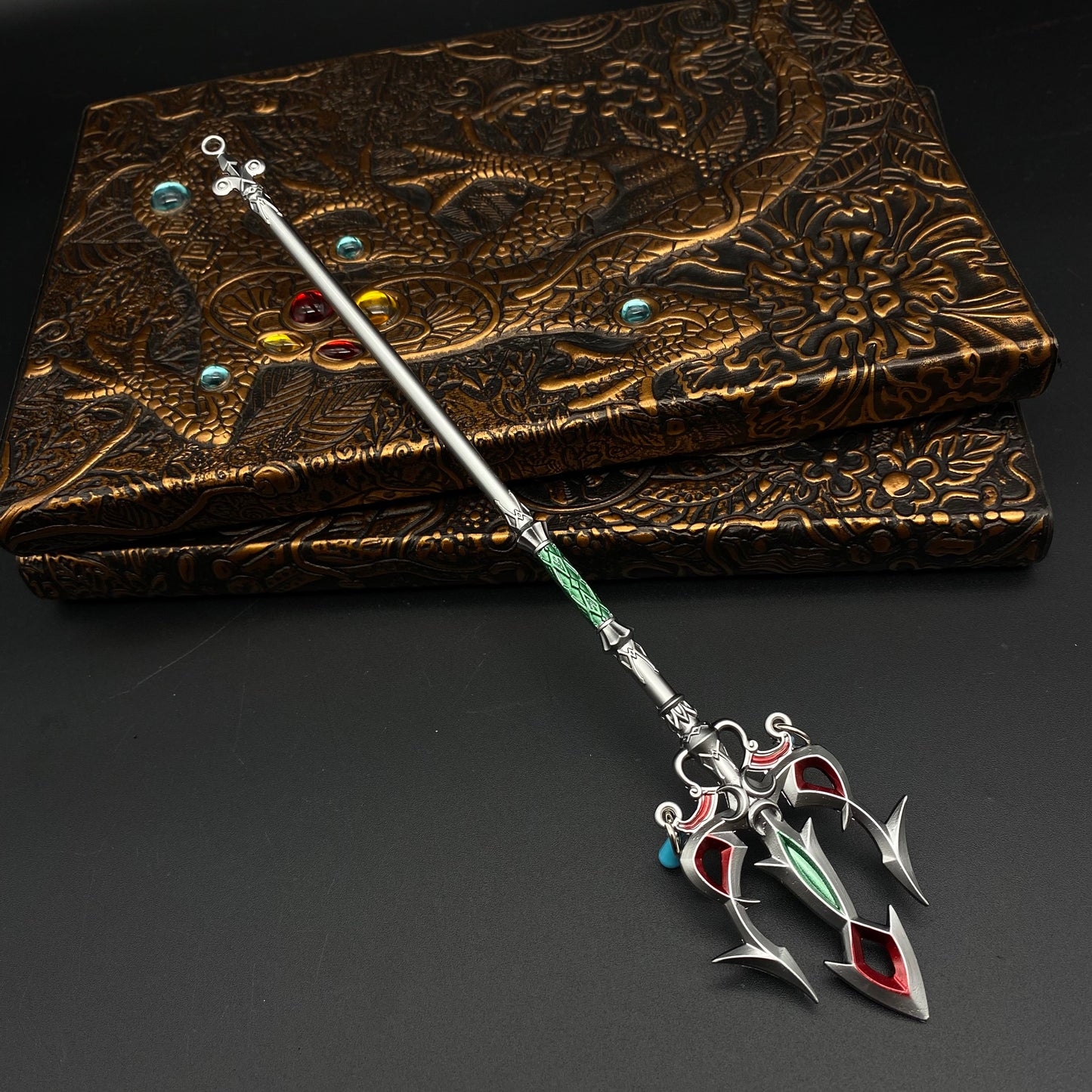 The Link Lightscale Trident Miniature Metal Replica 22CM/8.7"