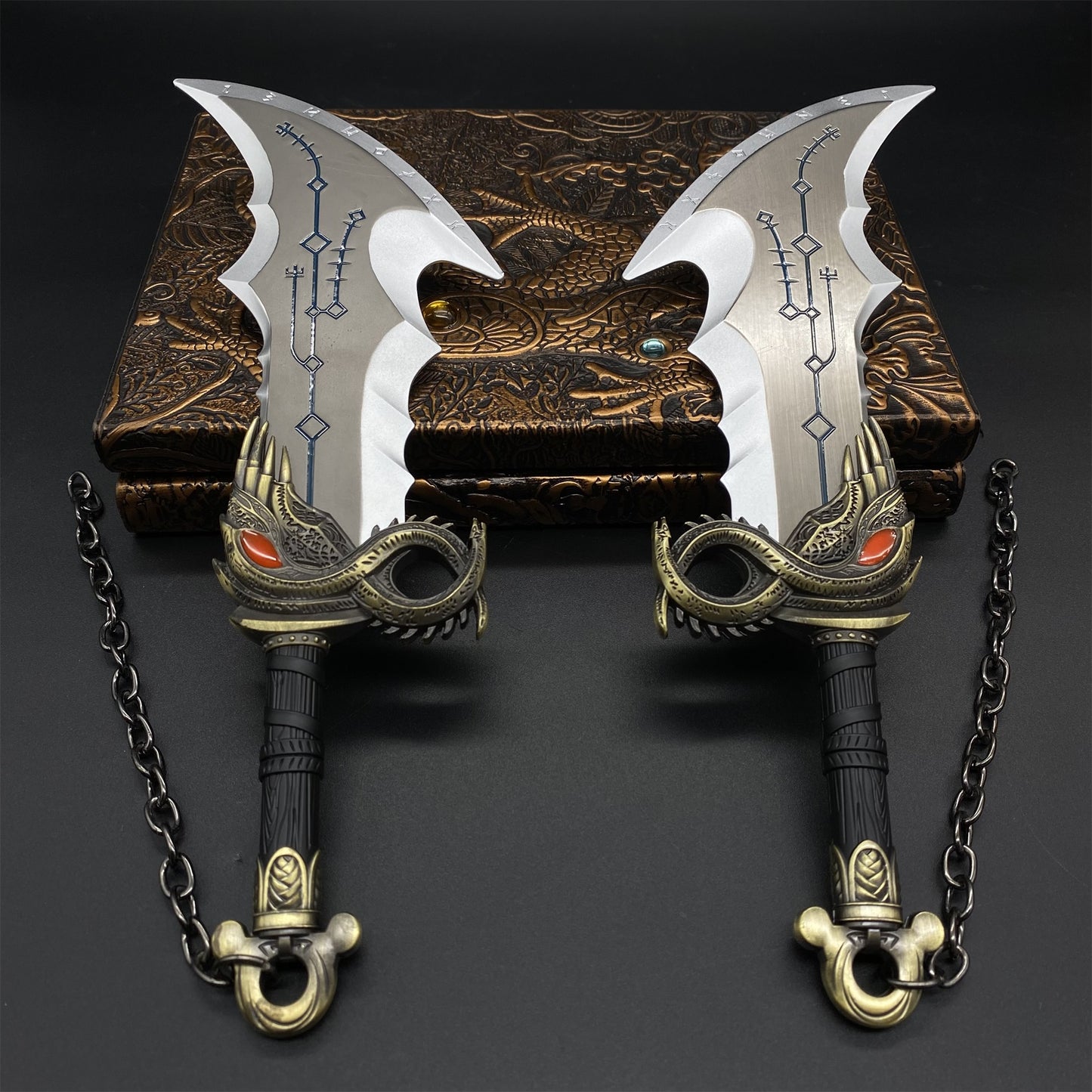 Metal Blades of Chaos 1:2 Luminous Replica