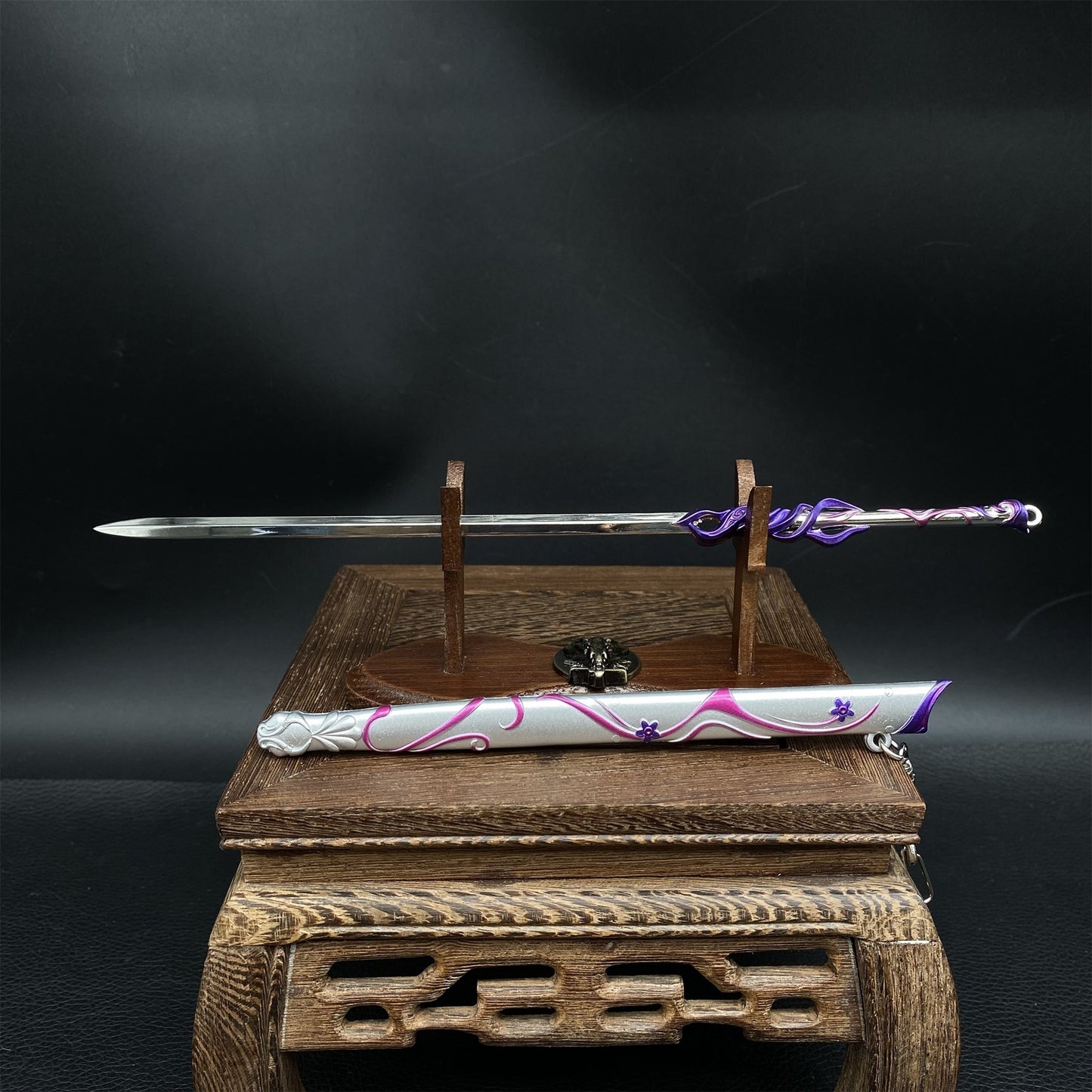 Little Doctor Immortal Sword 8.7'' Metal Replica