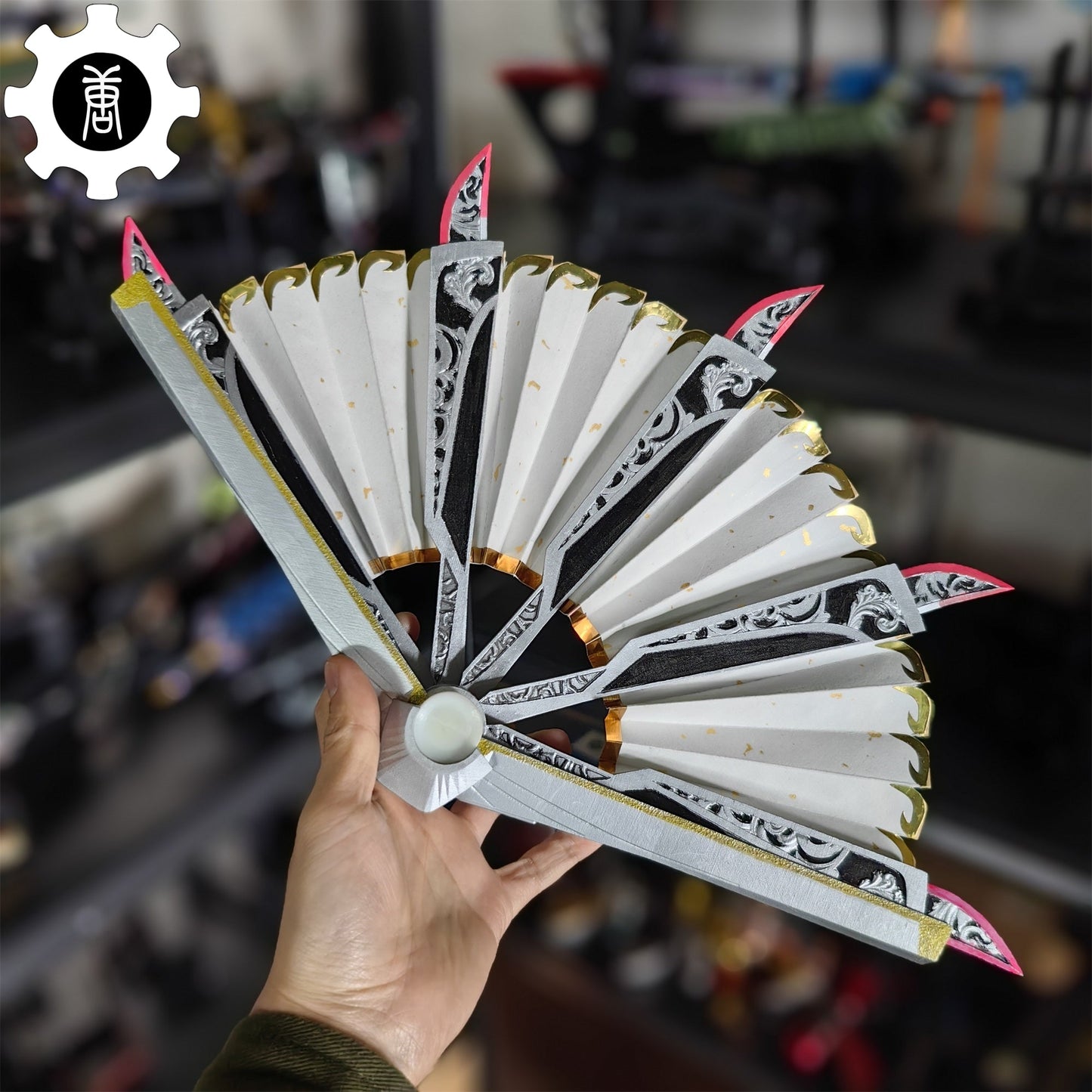 3D Printed Loba Fan Loba Heirloom Cosplay Prop