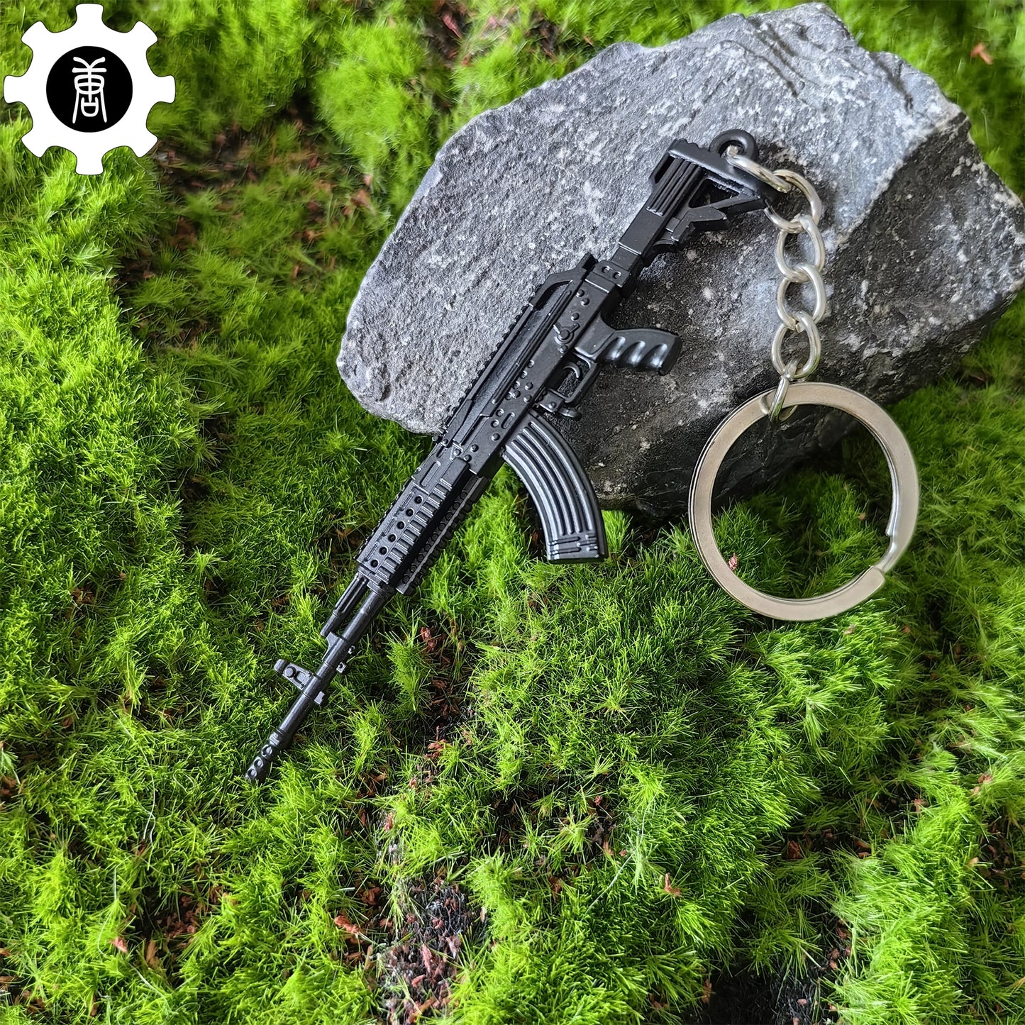 21 in 1 World Famous Assault Rifle Gun Keychain Metal Pendant For Military Hobby