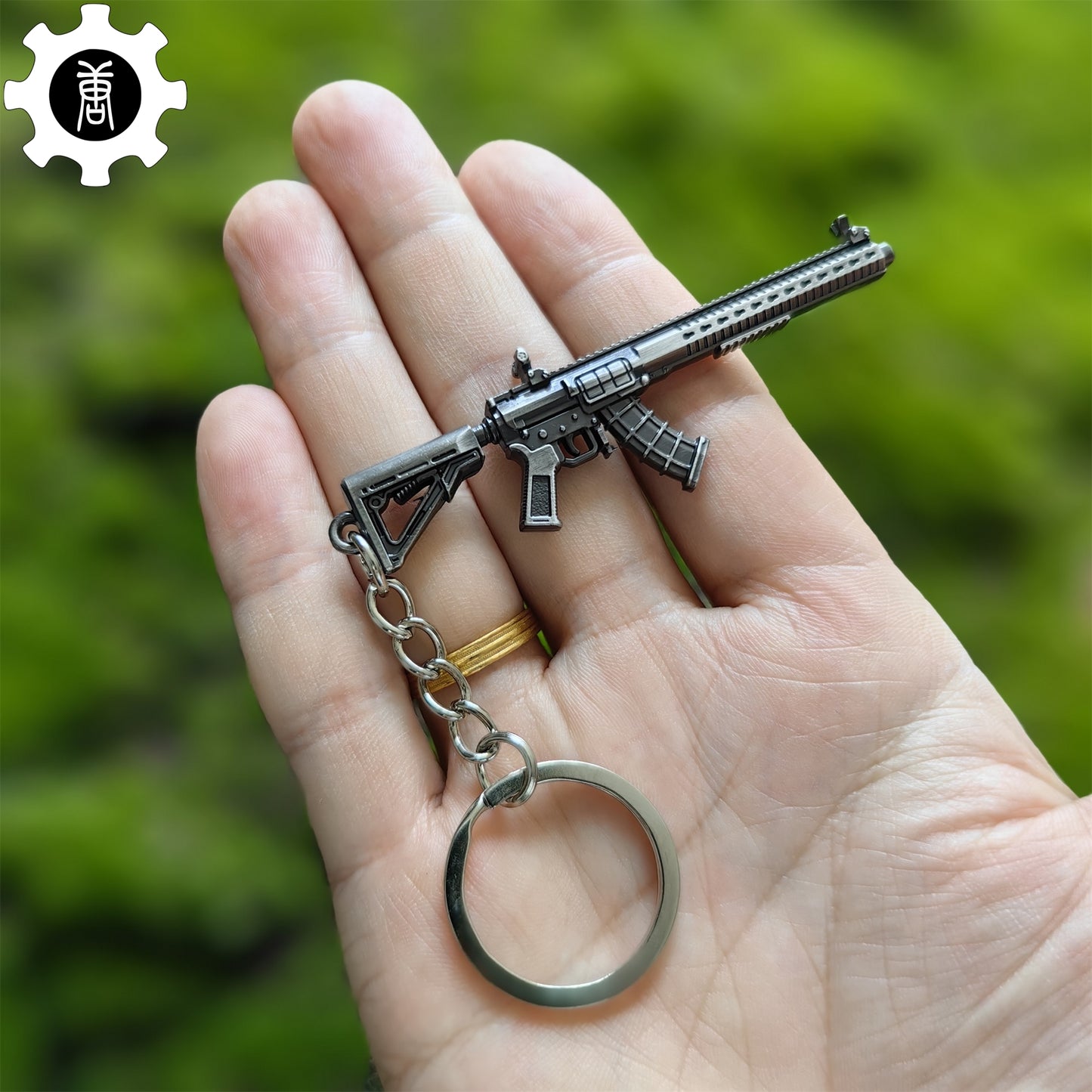 21 in 1 World Famous Assault Rifle Gun Keychain Metal Pendant For Military Hobby