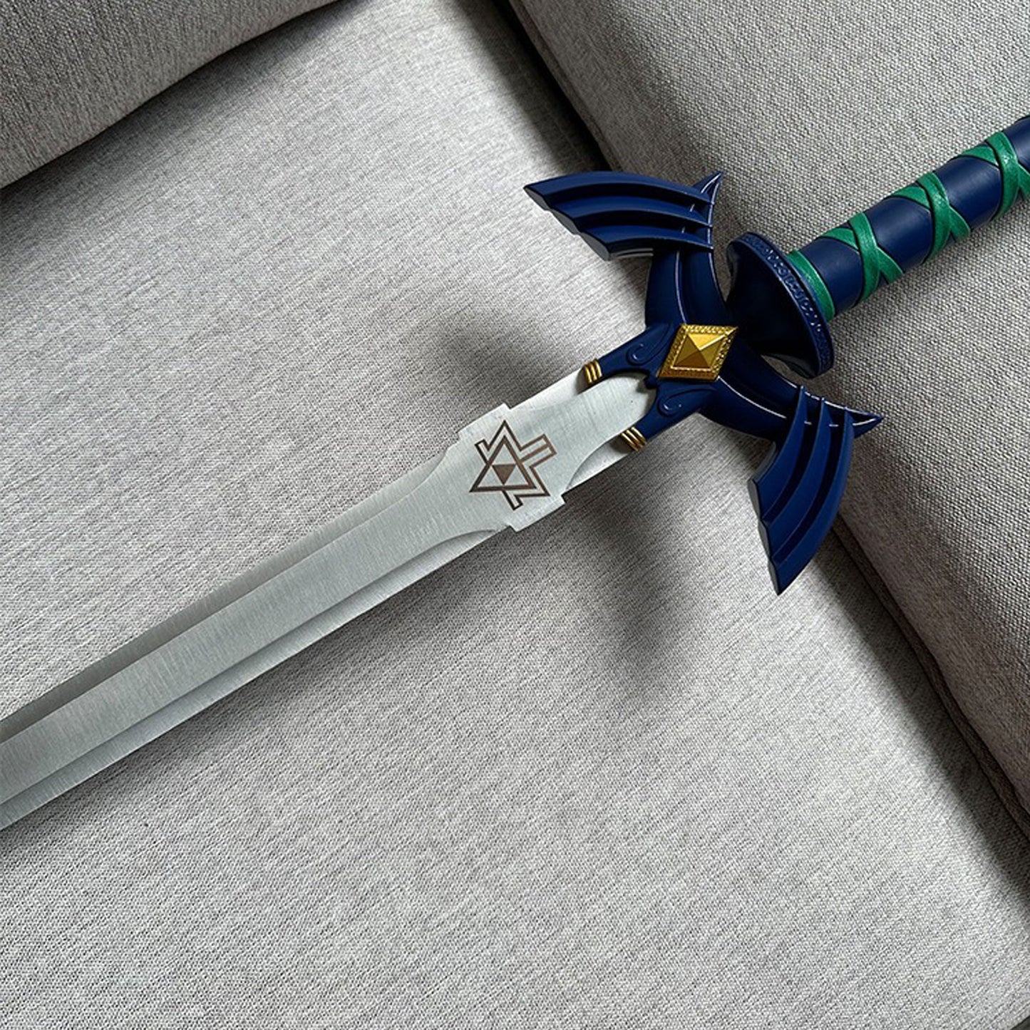 IRL Link Master Sword Metal Replica Cosplay Prop