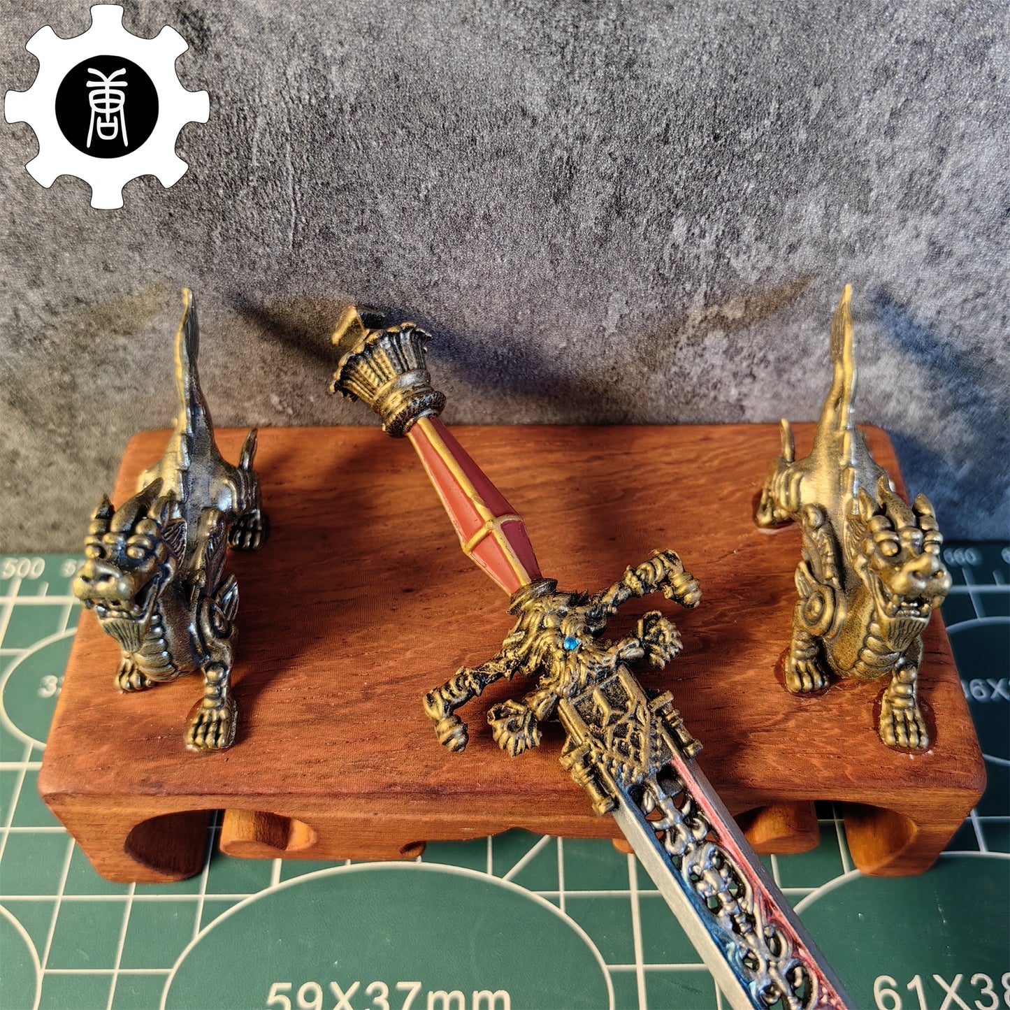 3D Printed 1: 6 Scale Sword Of Night And Flame