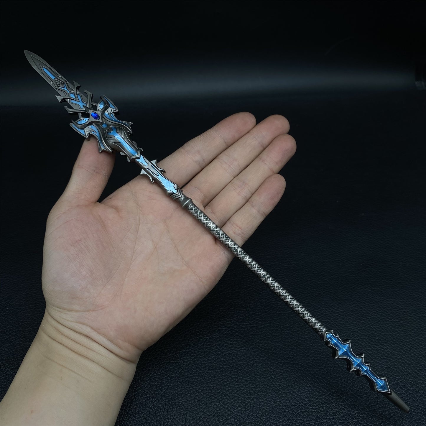 Game Peripheral Metal Overlord Spear Fan Mini Replica