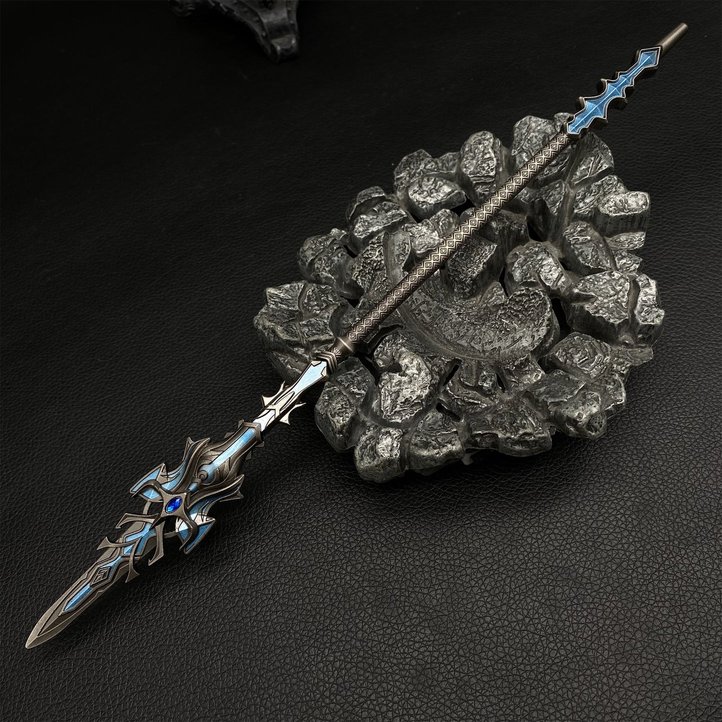 Game Peripheral Metal Overlord Spear Fan Mini Replica