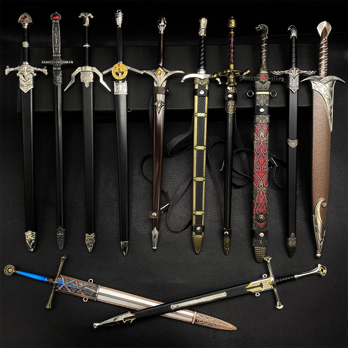 12 in 1 Ultimate Middle Ages Swords Miniature Craft For Display