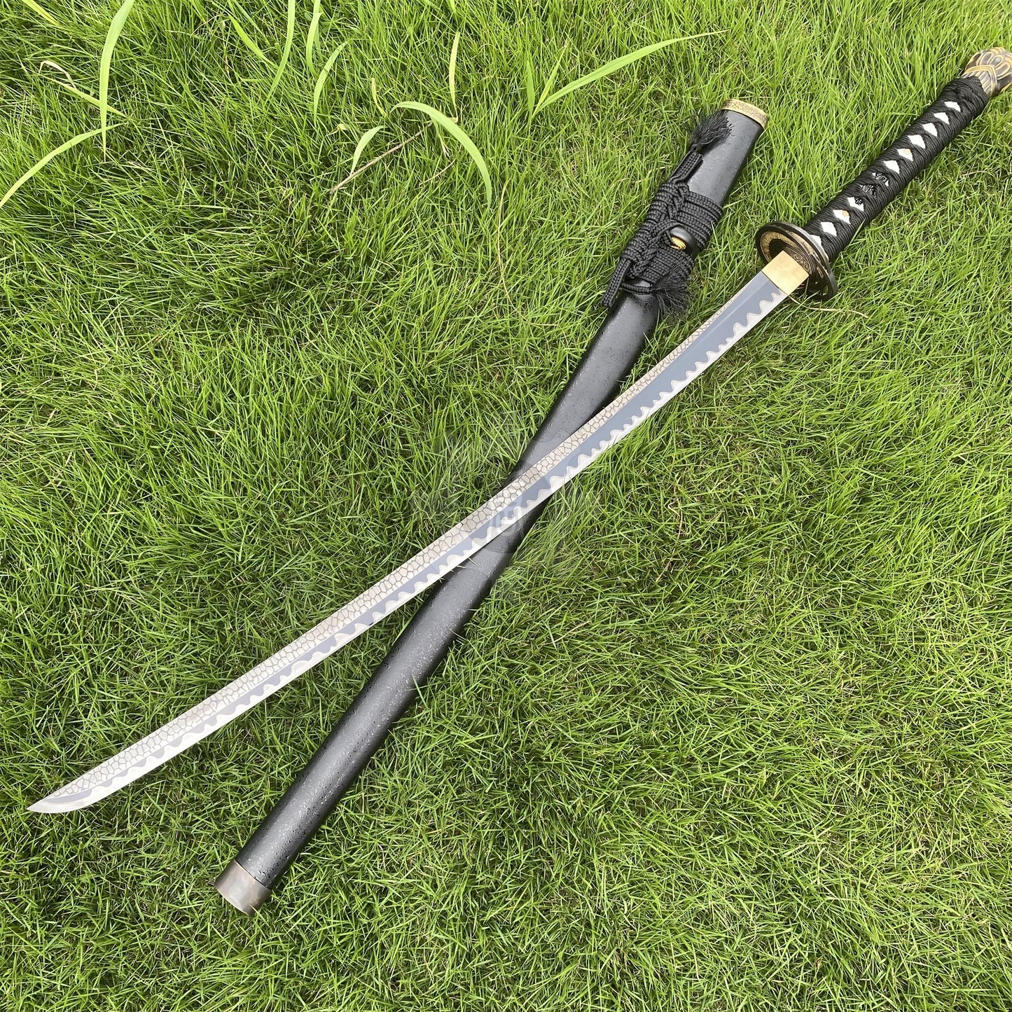 Real-Life Carbon Steel Moonveil Katana Replica