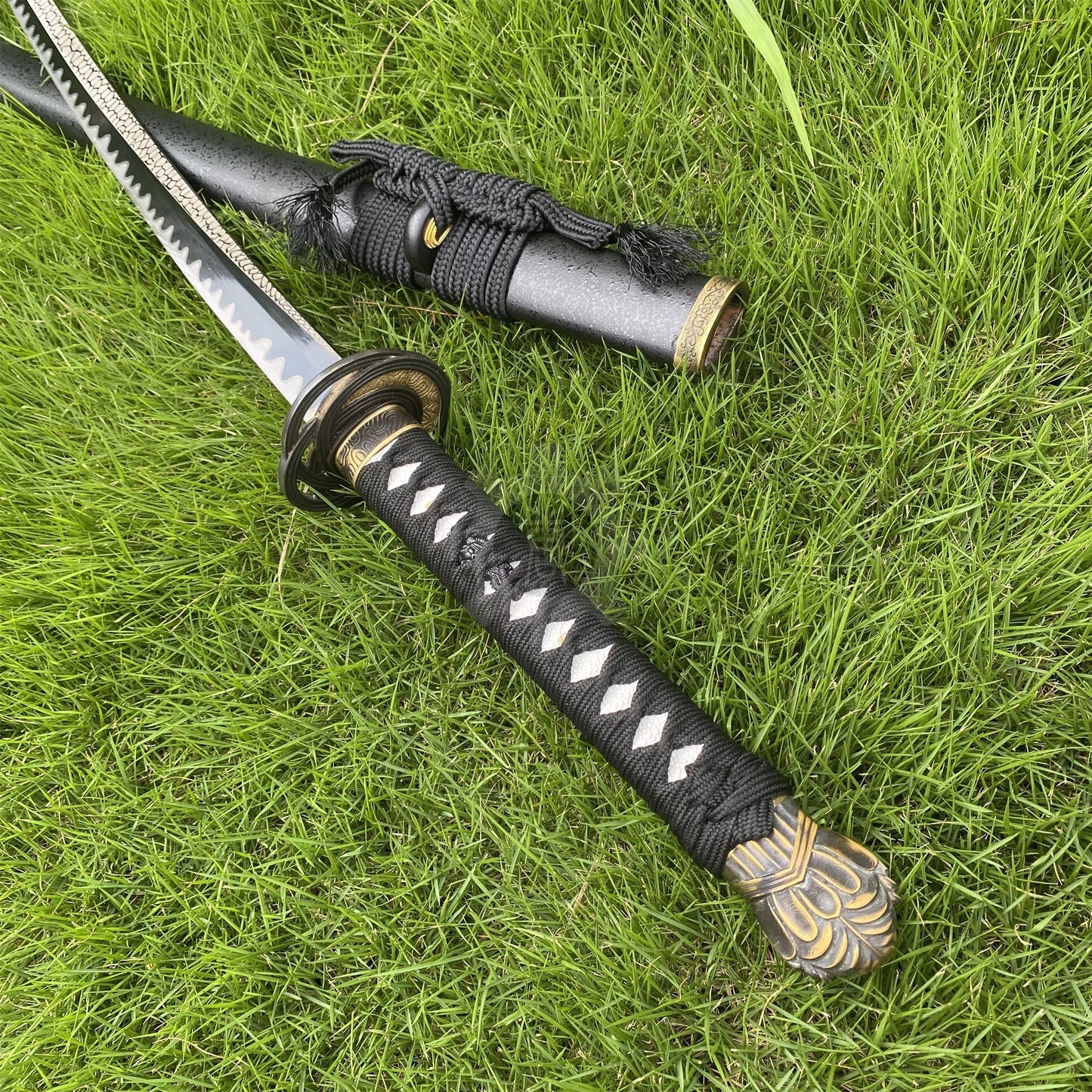 Real-Life Carbon Steel Moonveil Katana Replica