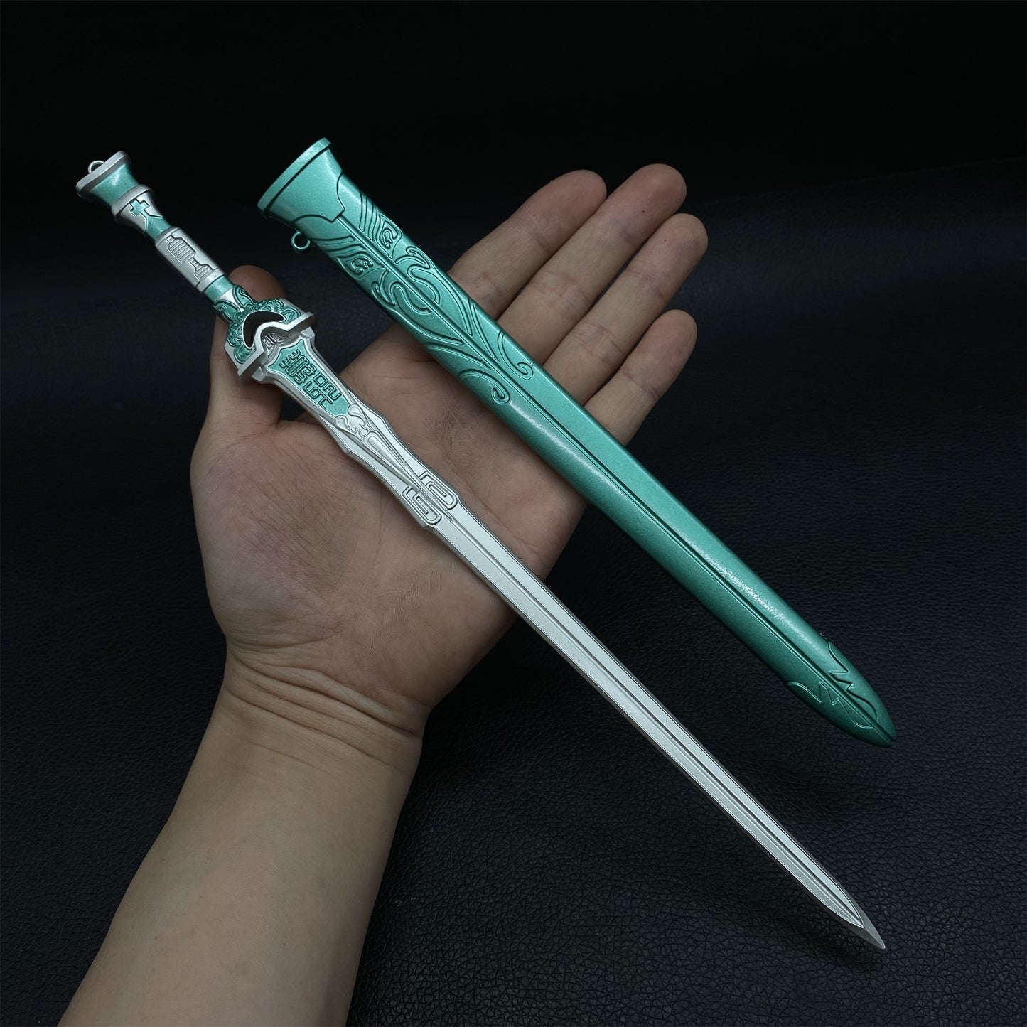 Chinese Moye Divine Sword Metal Replica 11.8''