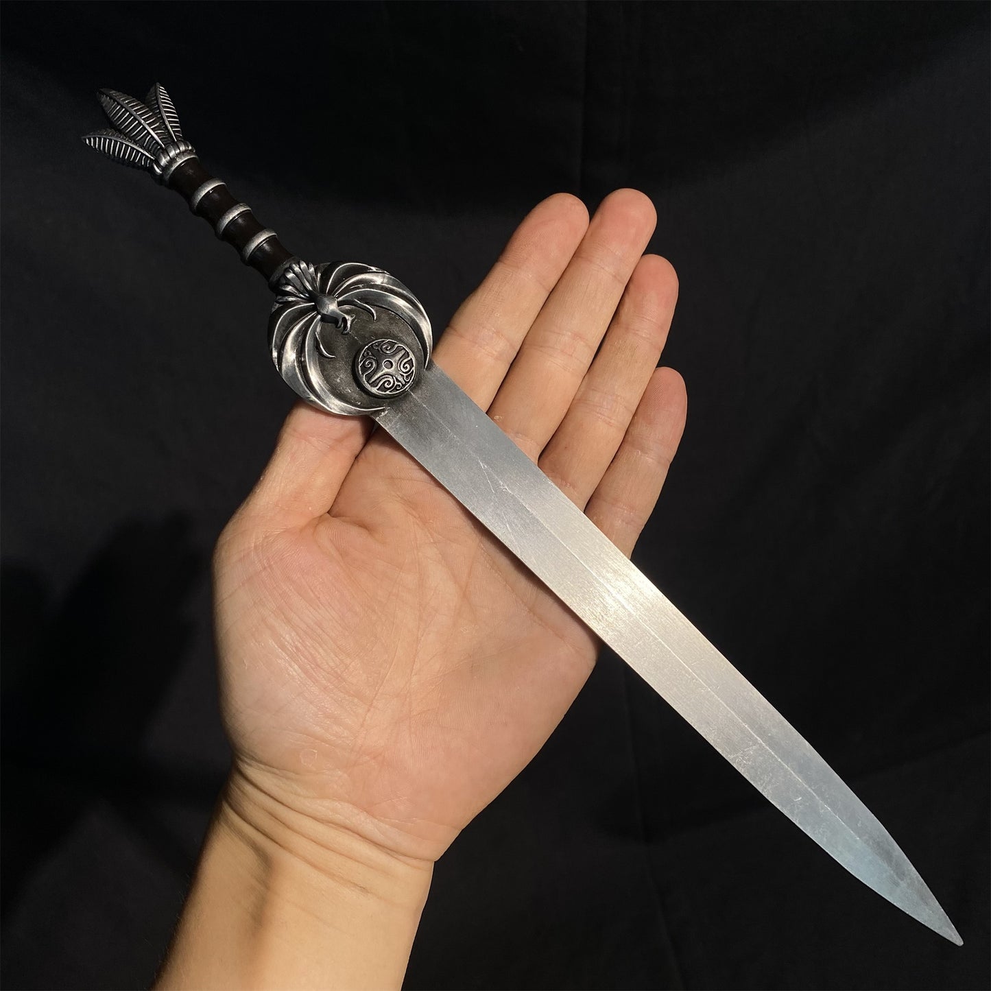 Nightingale Blade Metal Replica 1/3 Scale