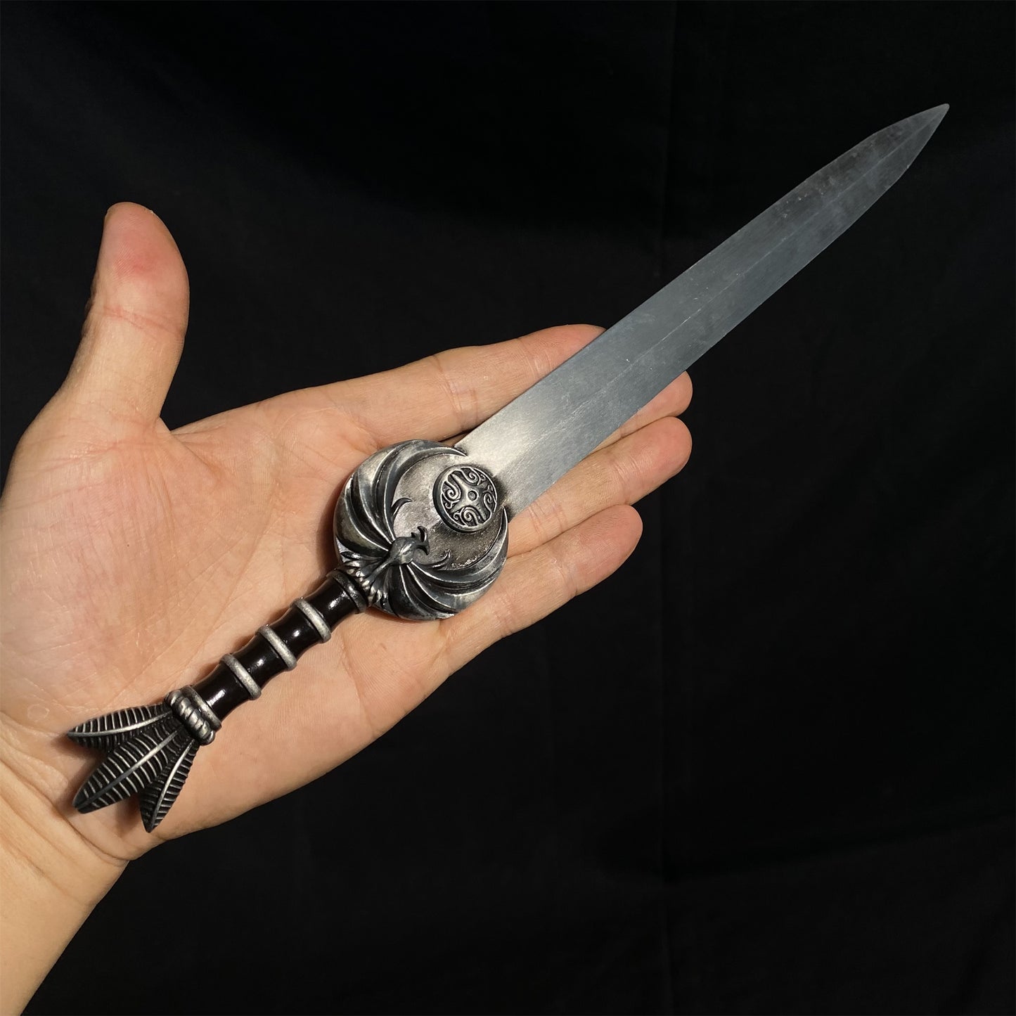 Nightingale Blade Metal Replica 1/3 Scale