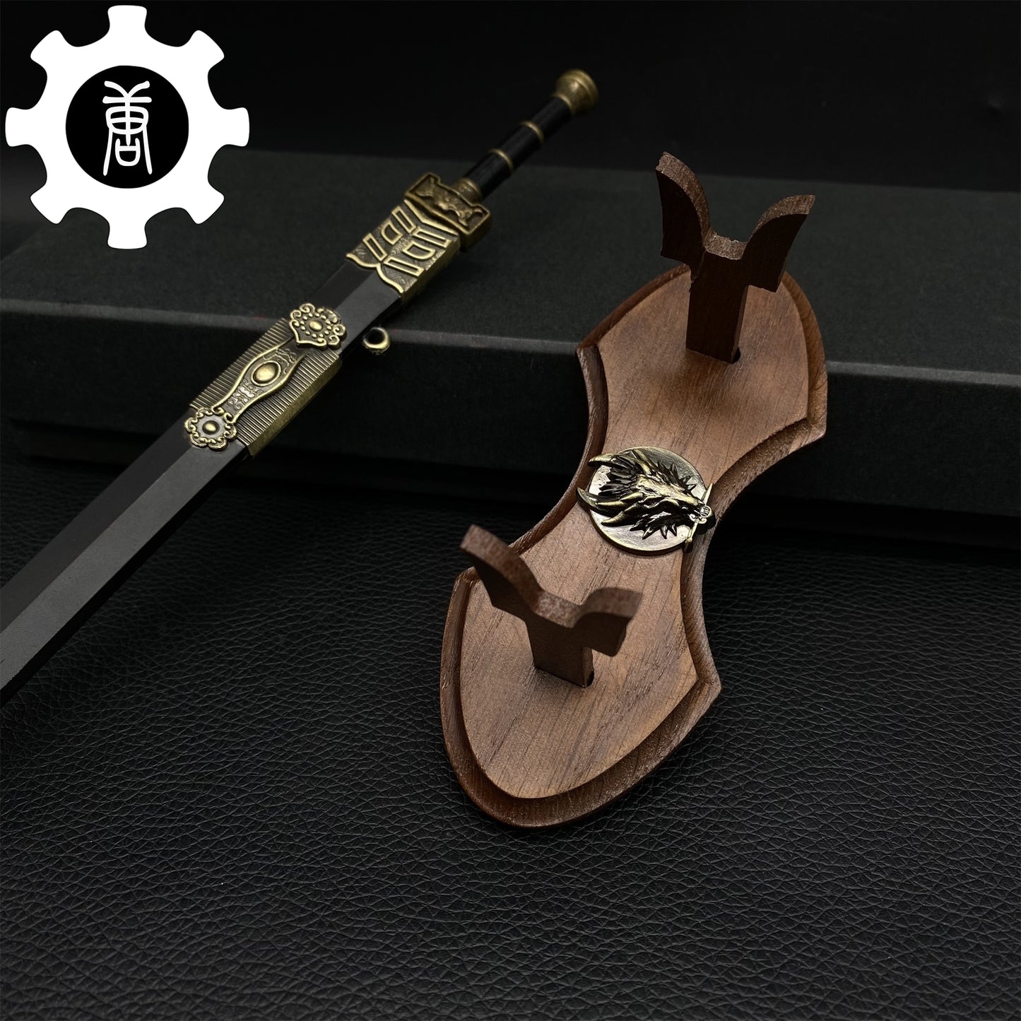 1-Layer Handmade Oak Wood Mini Display Holder