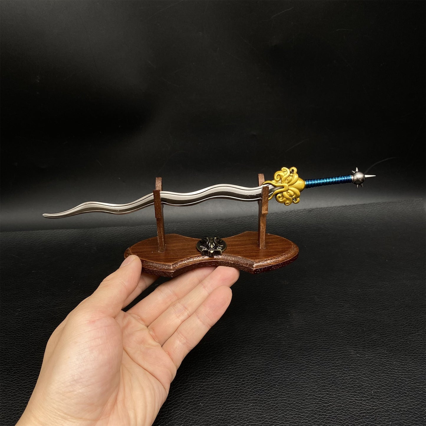Octopus General Sword Metal Replica