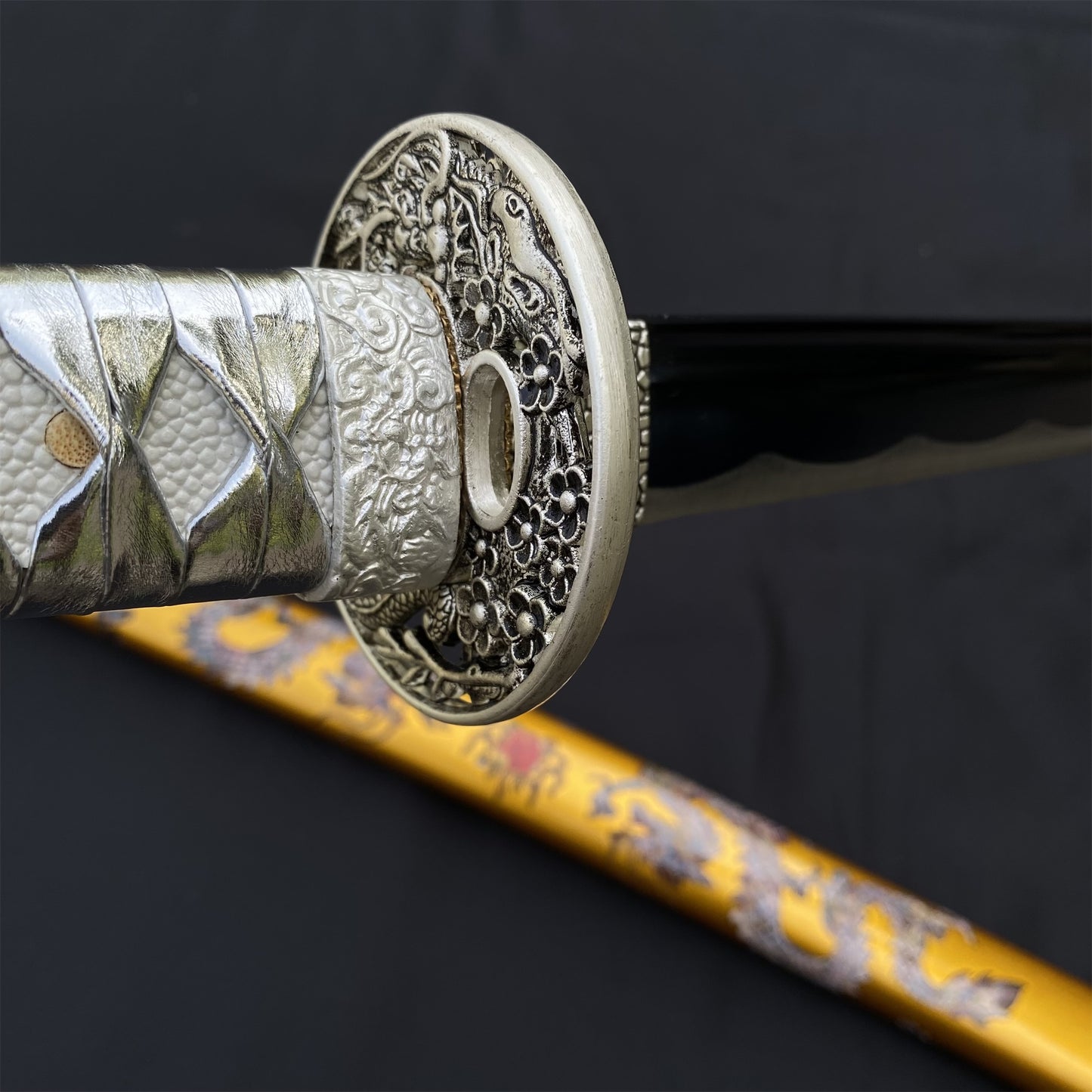 Life-size Yellow Dragon Design Samurai Katana Replica