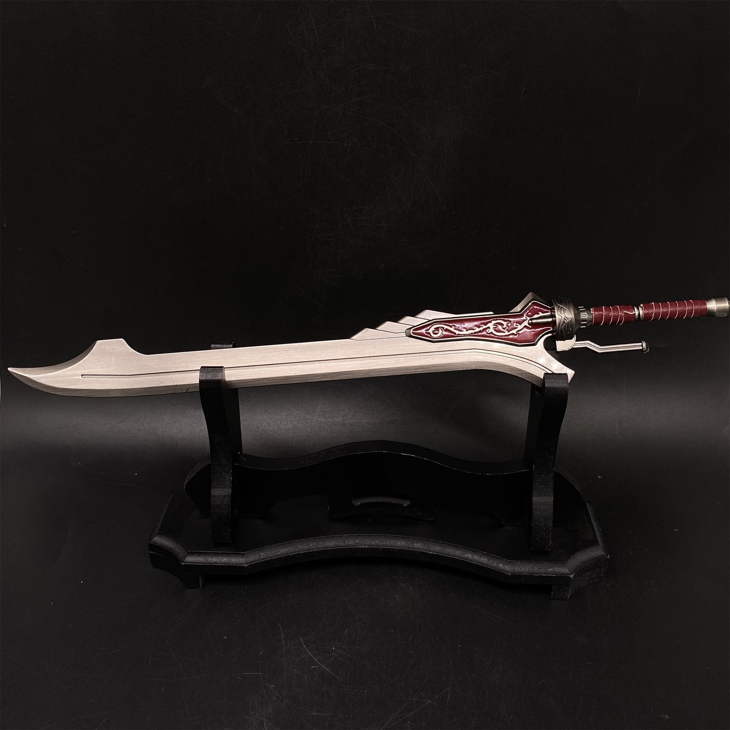 Red Queen Sword Metal Replica 1/6 Scale