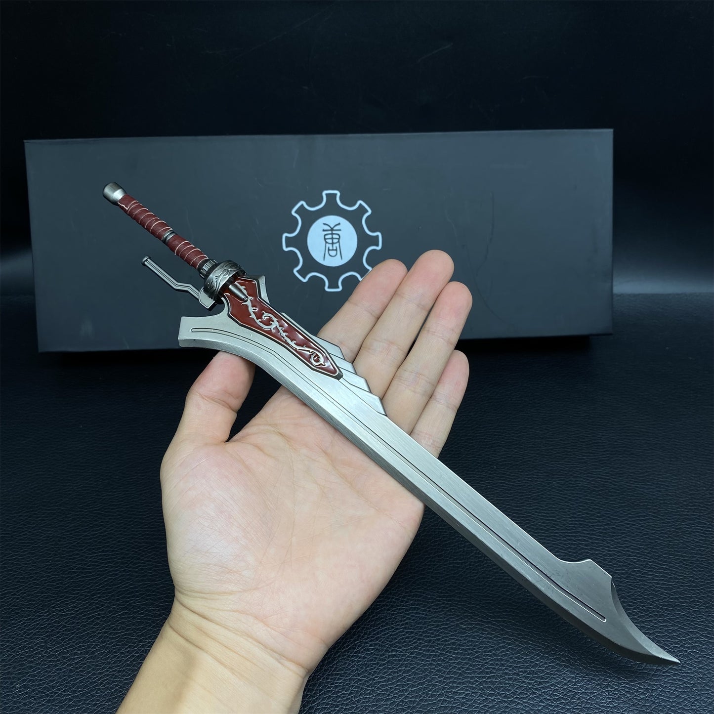 Red Queen Sword Metal Replica 1/6 Scale