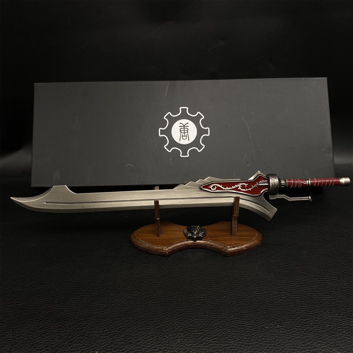 Red Queen Sword Metal Replica 1/6 Scale