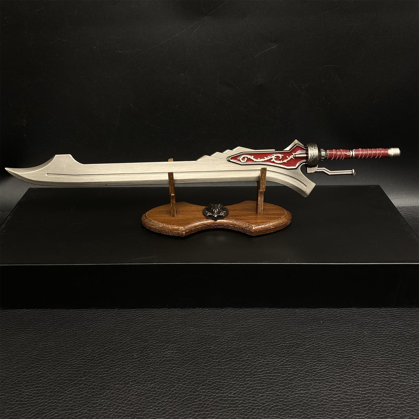Red Queen Sword Metal Replica 1/6 Scale