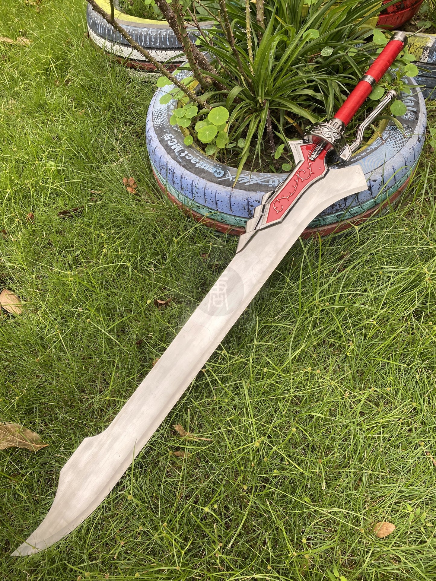 Red Queen Sword Life-size Nero Cosplay Prop Metal Replica