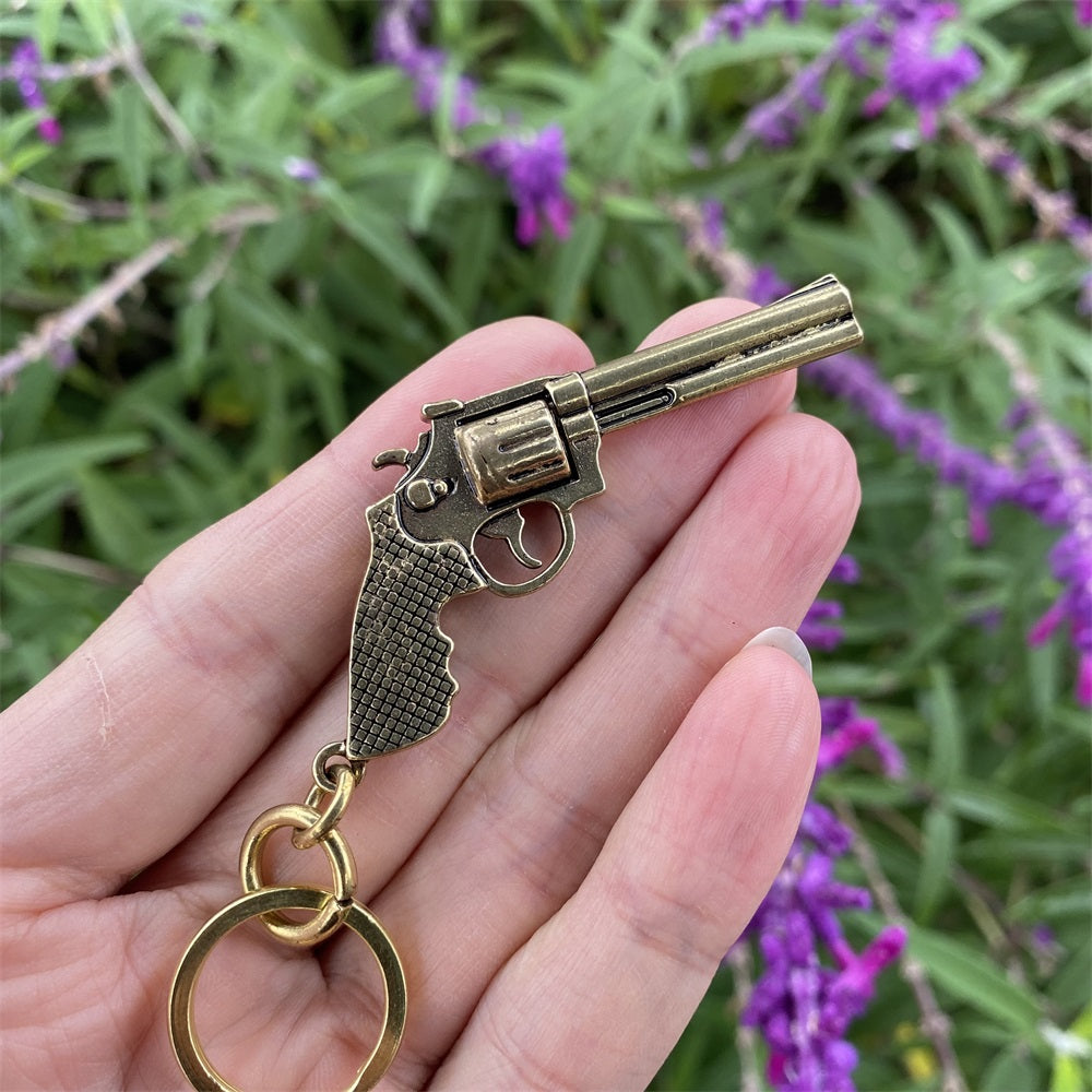 Pure Brass Pendant Arthur Morgan Revolver Keychain 6.2CM/2.4"