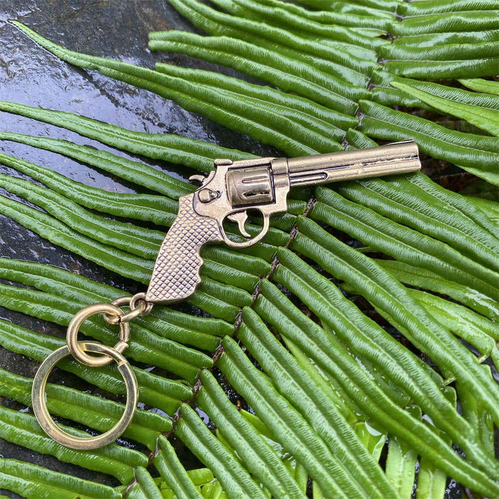Pure Brass Pendant Arthur Morgan Revolver Keychain 6.2CM/2.4"