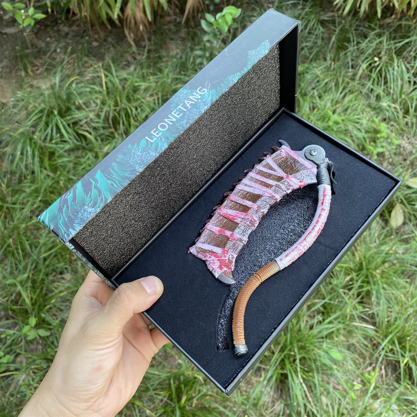 1/6 Metal Saw Cleaver Replica Miniature