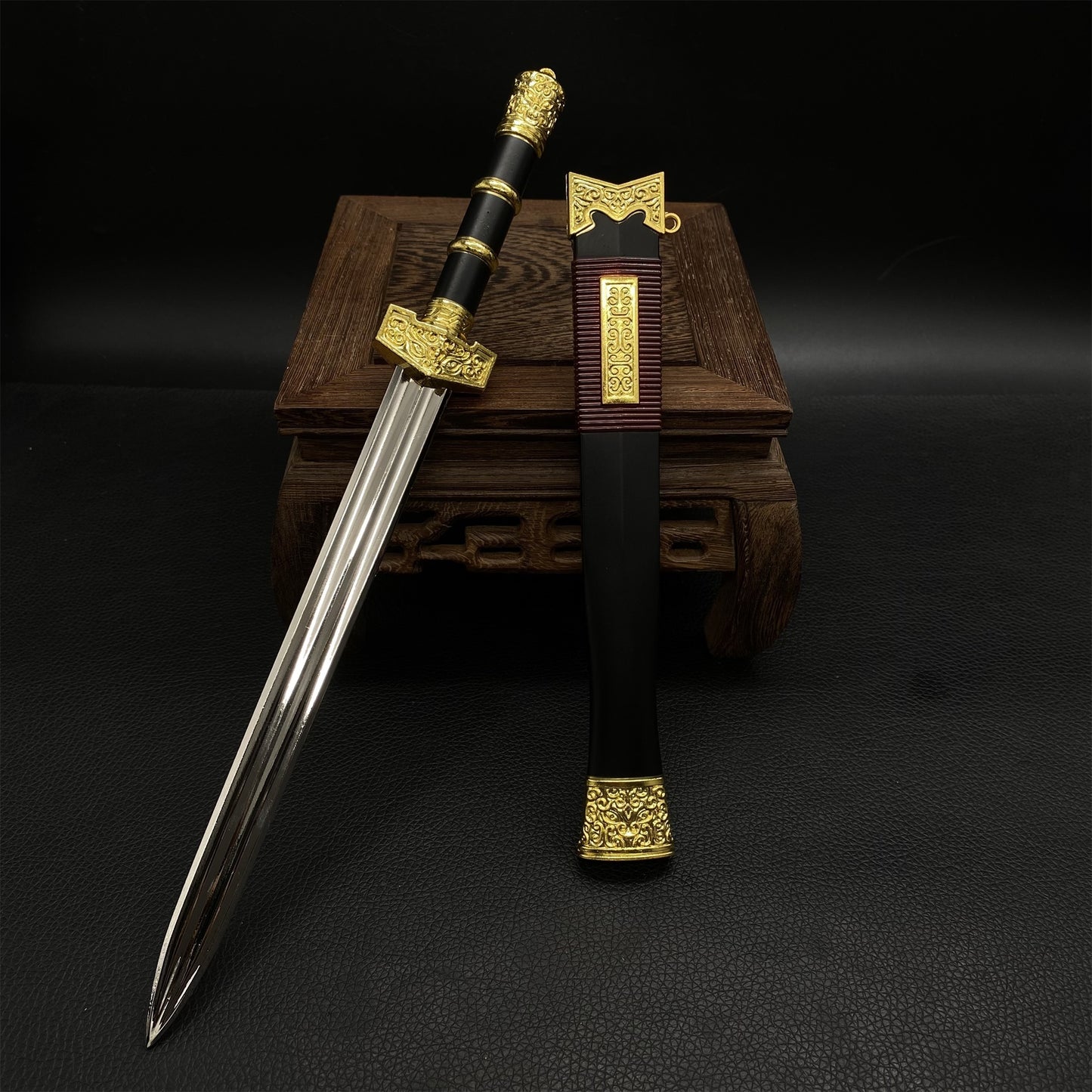 Ancient Cold Weapon Model Self-Improvement Sword Metal Replica
