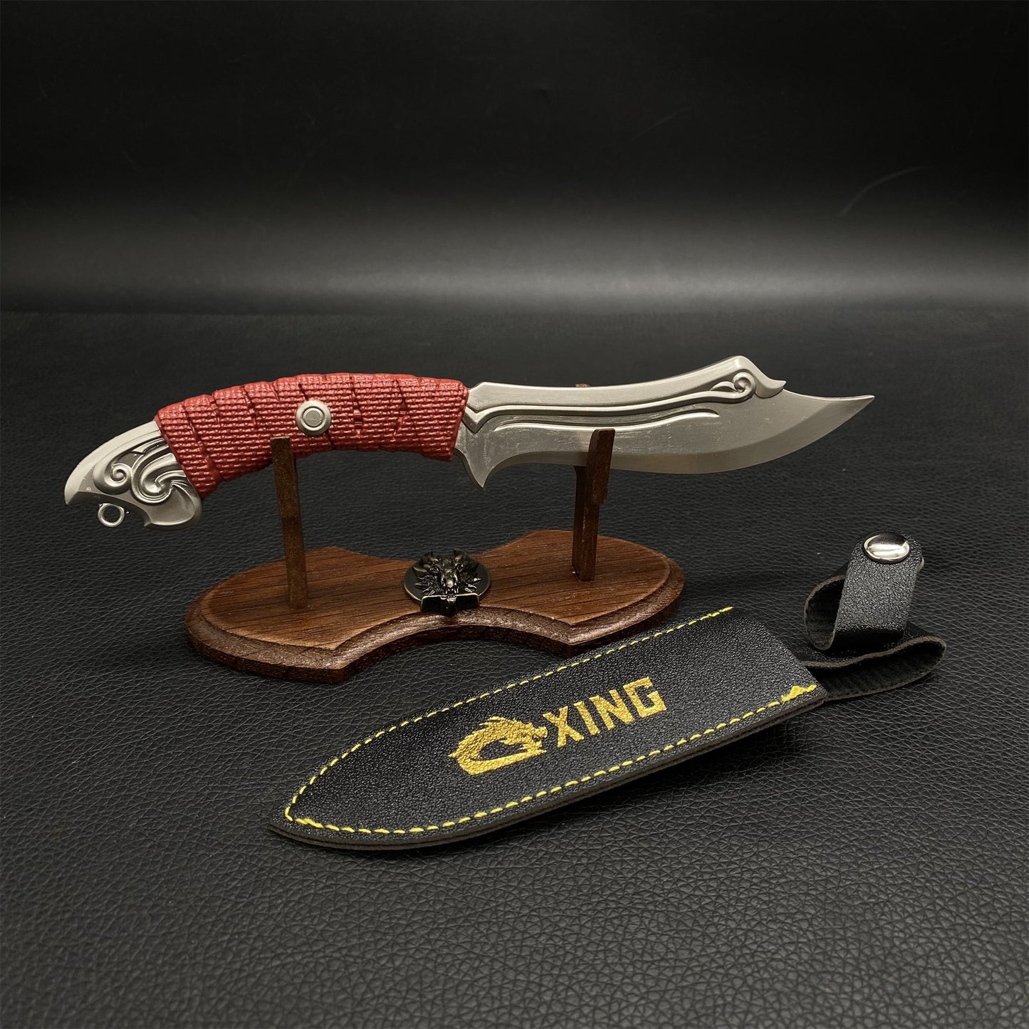 Game Peripherals ShadowStrike Dagger Metal Replica
