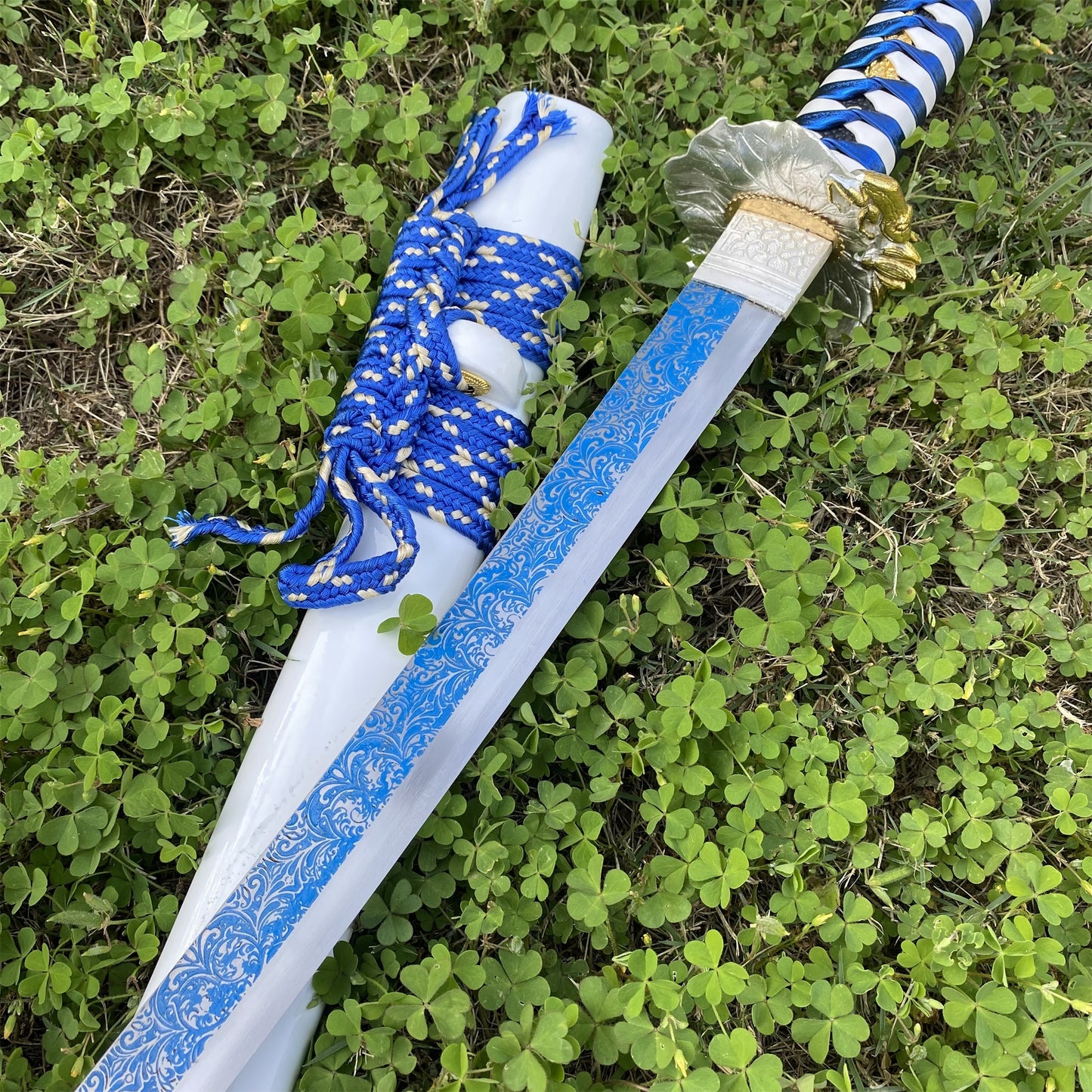 Cool Japanese Samurai Katana - Frog Tsuba